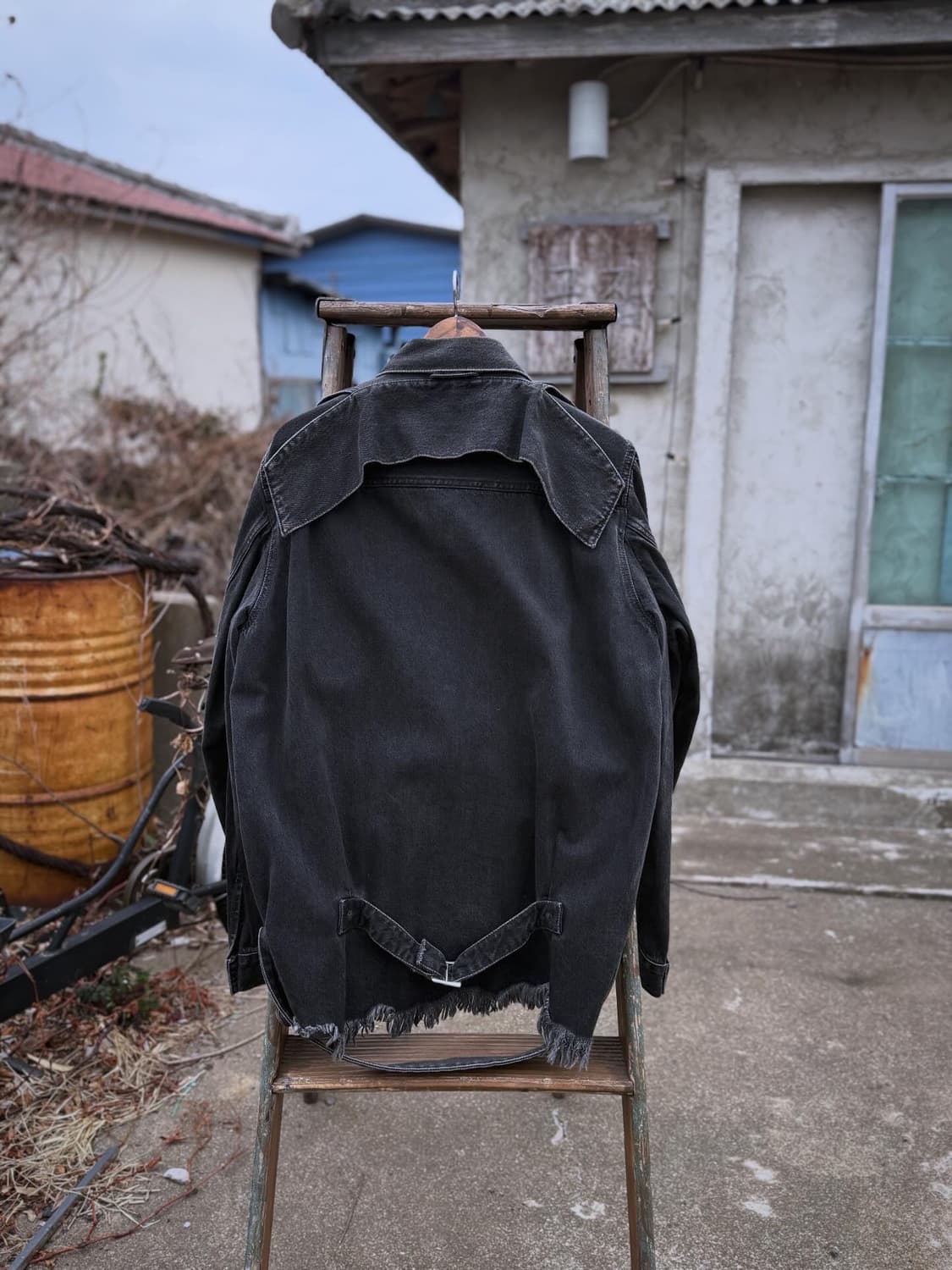 Mihara Yasuhiro Distressed Denim Trucker 상품이미지5