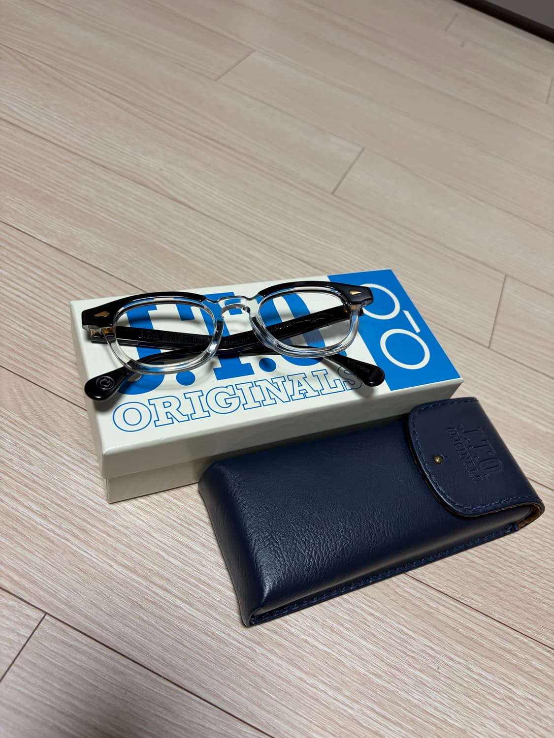 줄리어스 타르트 안경 46사이즈 22사이즈 상품이미지1