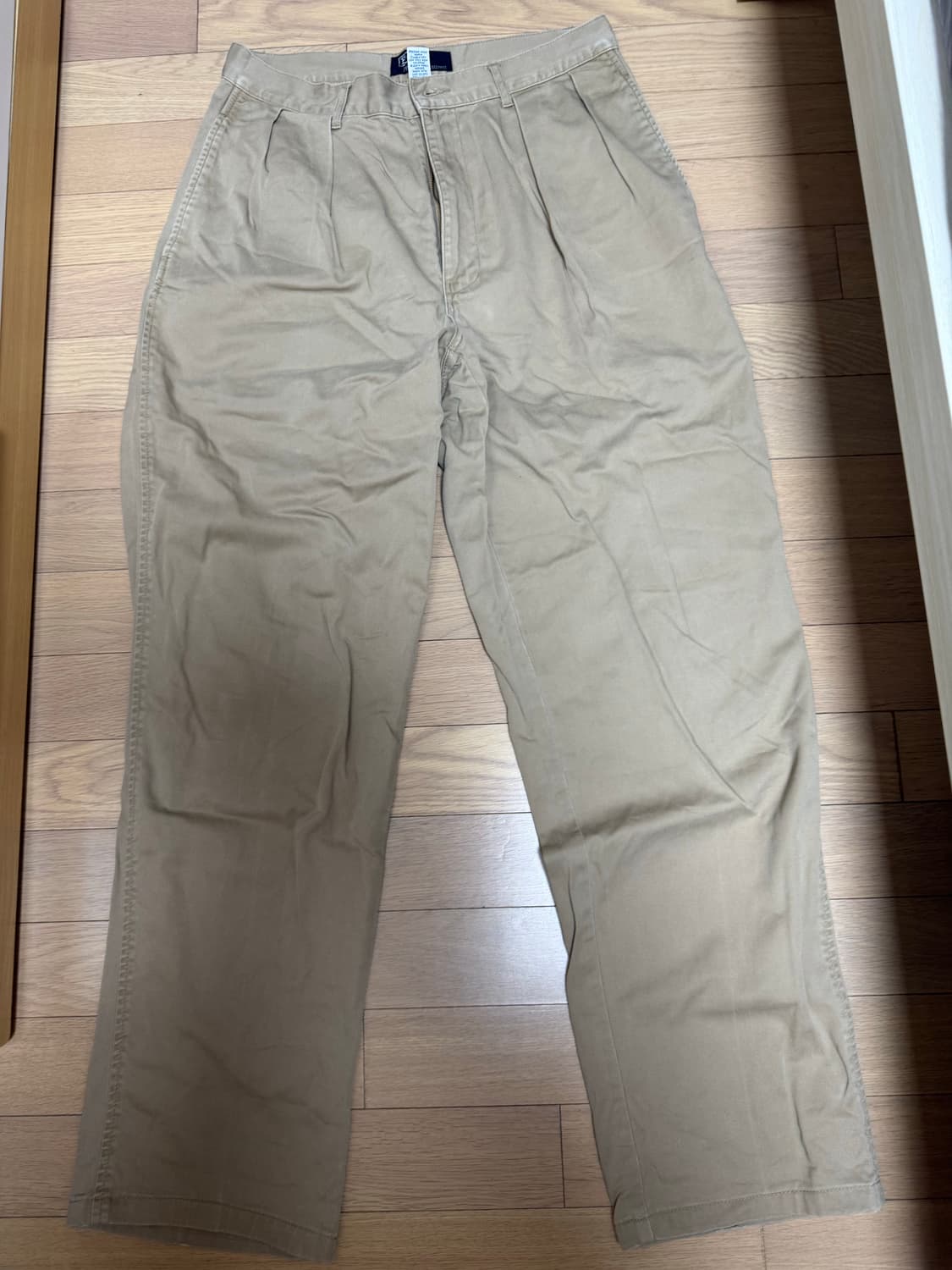 폴로 투턱 치노팬츠 상품이미지1
