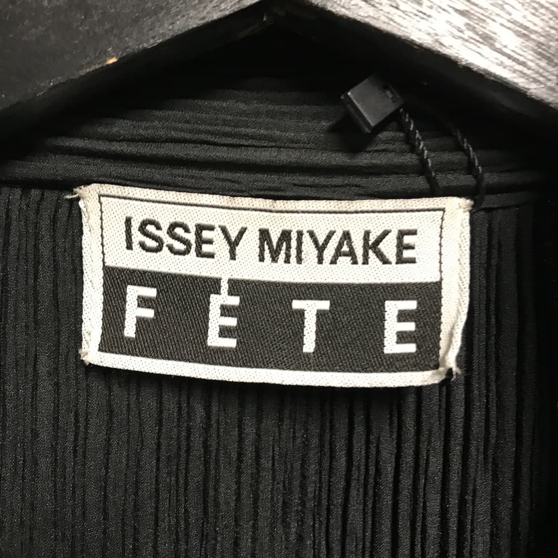 이세이 미야케 플리츠 셋업 블랙 3(W) 상품이미지4