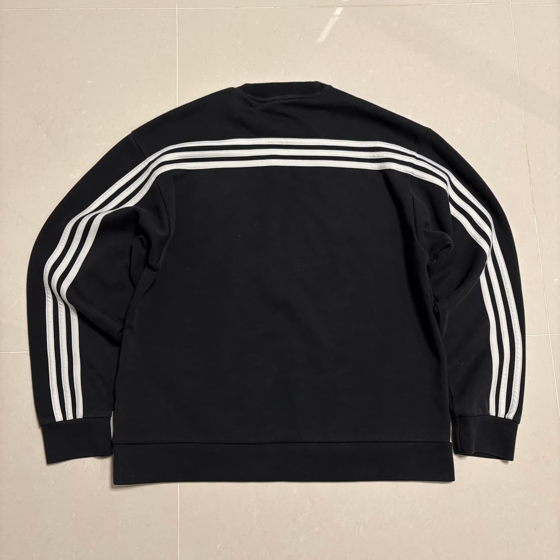 정품 아디다스 삼선 백 스트라이프 긴팔 크루 맨투맨 블랙 상품이미지5
