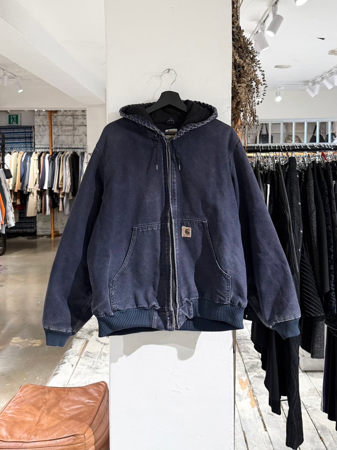 칼하트 네이비 J130 MDT 액티브 자켓 상품이미지1