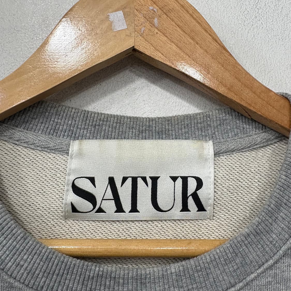 세터 카프리 시트론 드로잉 그래픽 스웻셔츠 상품이미지3