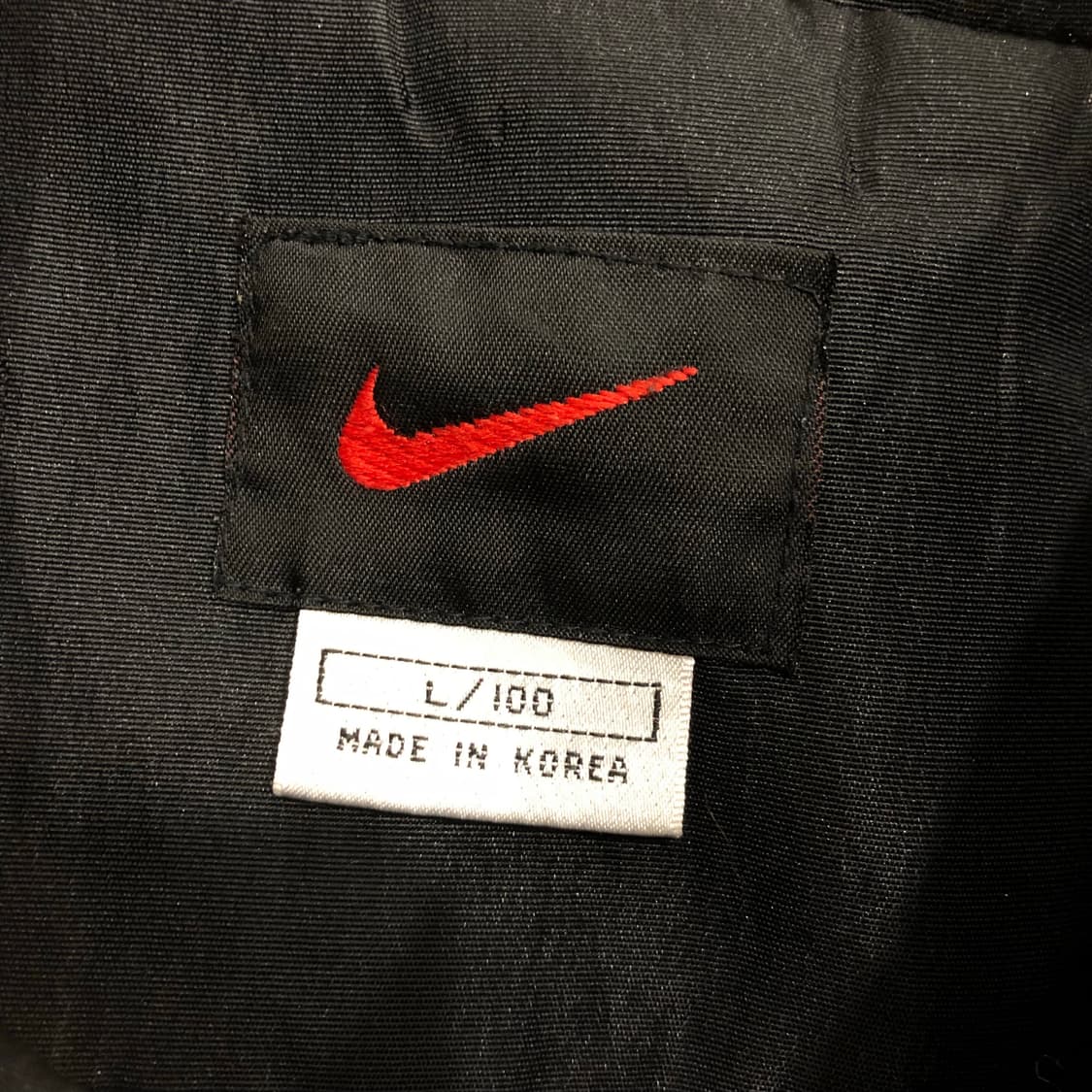 나이키 00s 올드스쿨 사이드 라인 누빔 바람막이 점퍼 상품이미지4