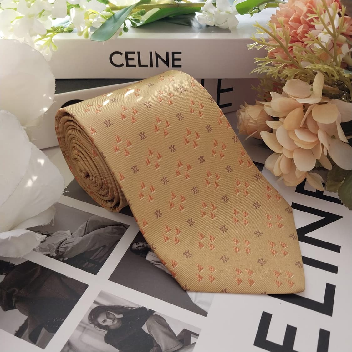 셀린느 실크 옐로우 트리오페&요트 넥타이 9.1cm A+등급 K1556
 상품이미지2