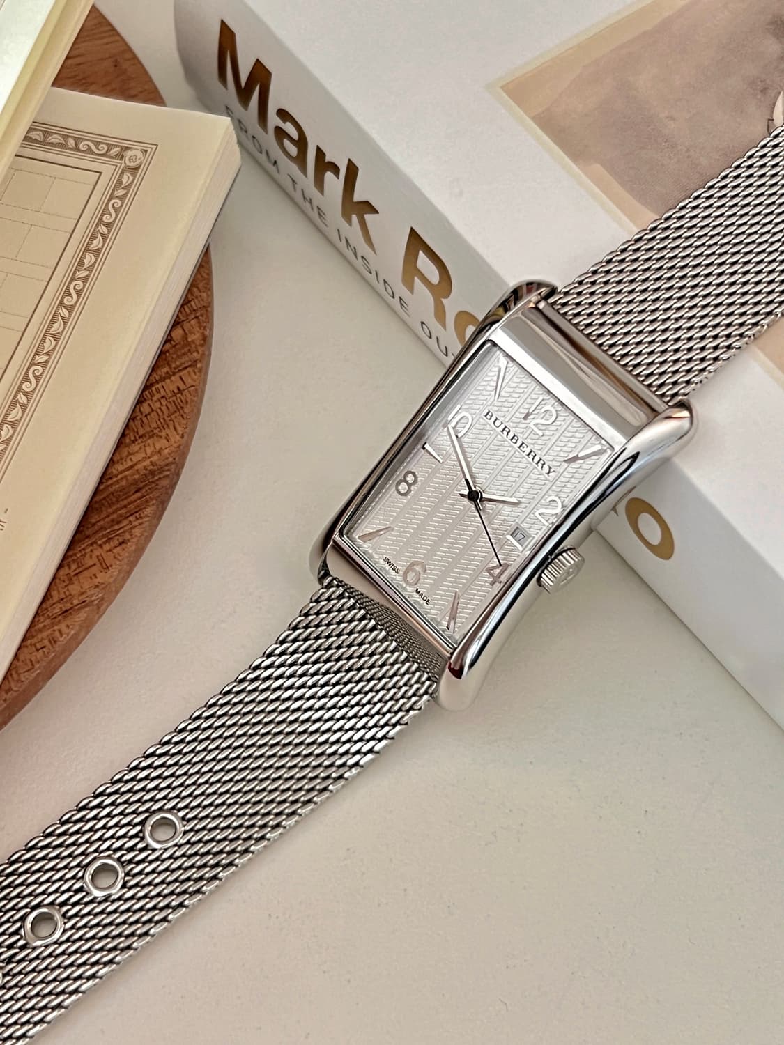Burberry 렉탱글 매쉬 스트랩 남성 버버리 시계 상품이미지1
