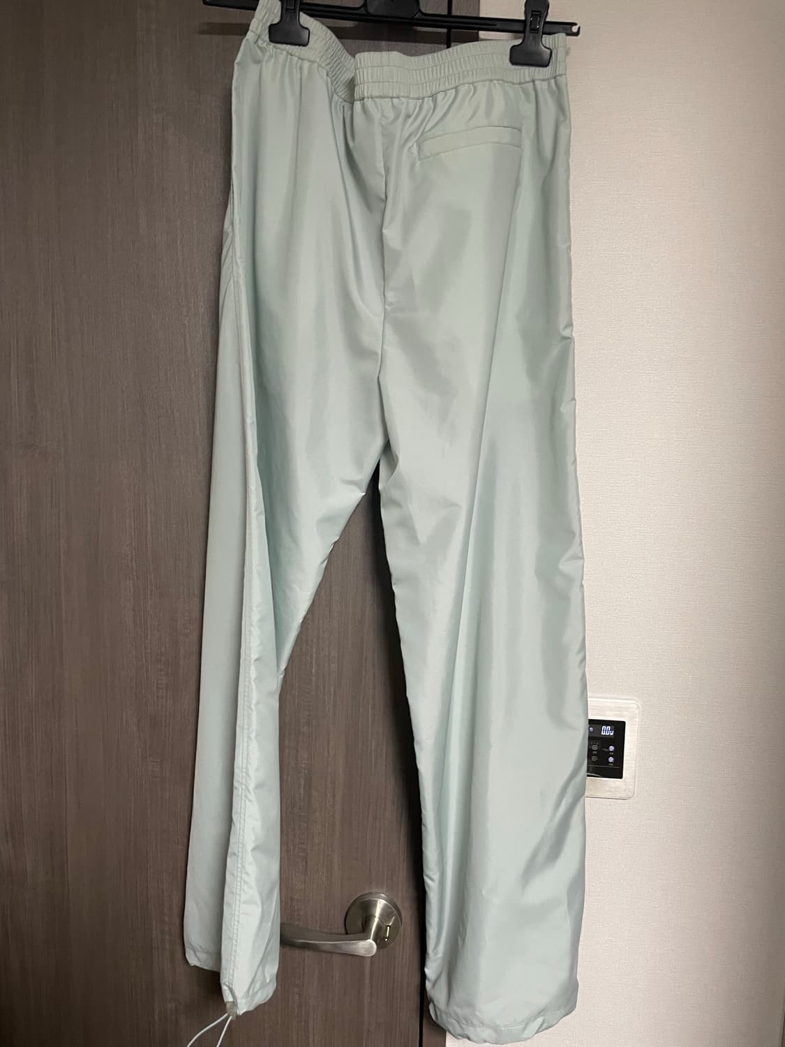 디올 남성 민트 트랙 팬츠 상품이미지3