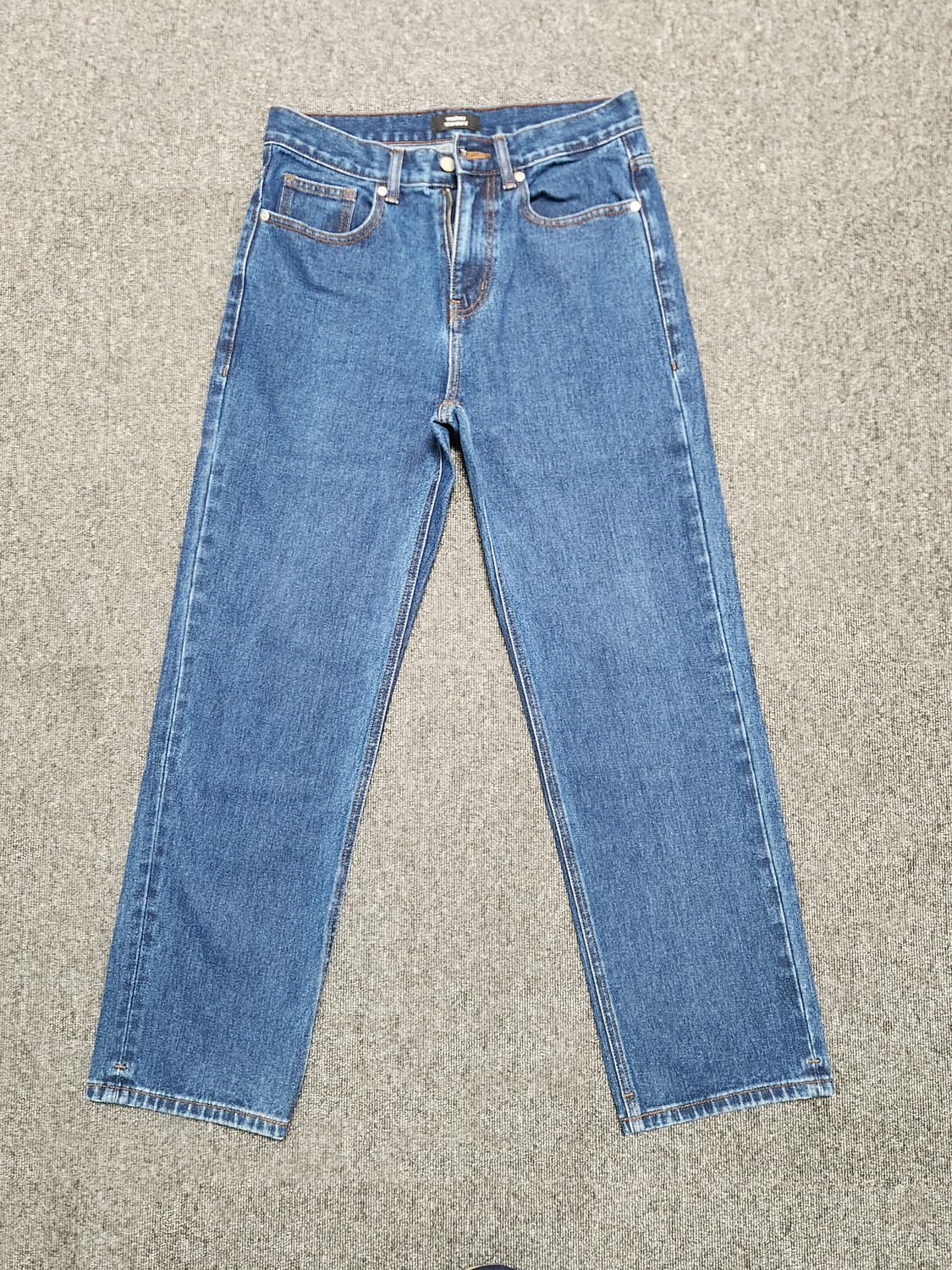 무신사 스탠다드 스트레이트 데님 팬츠 미디엄 인디고 상품이미지1