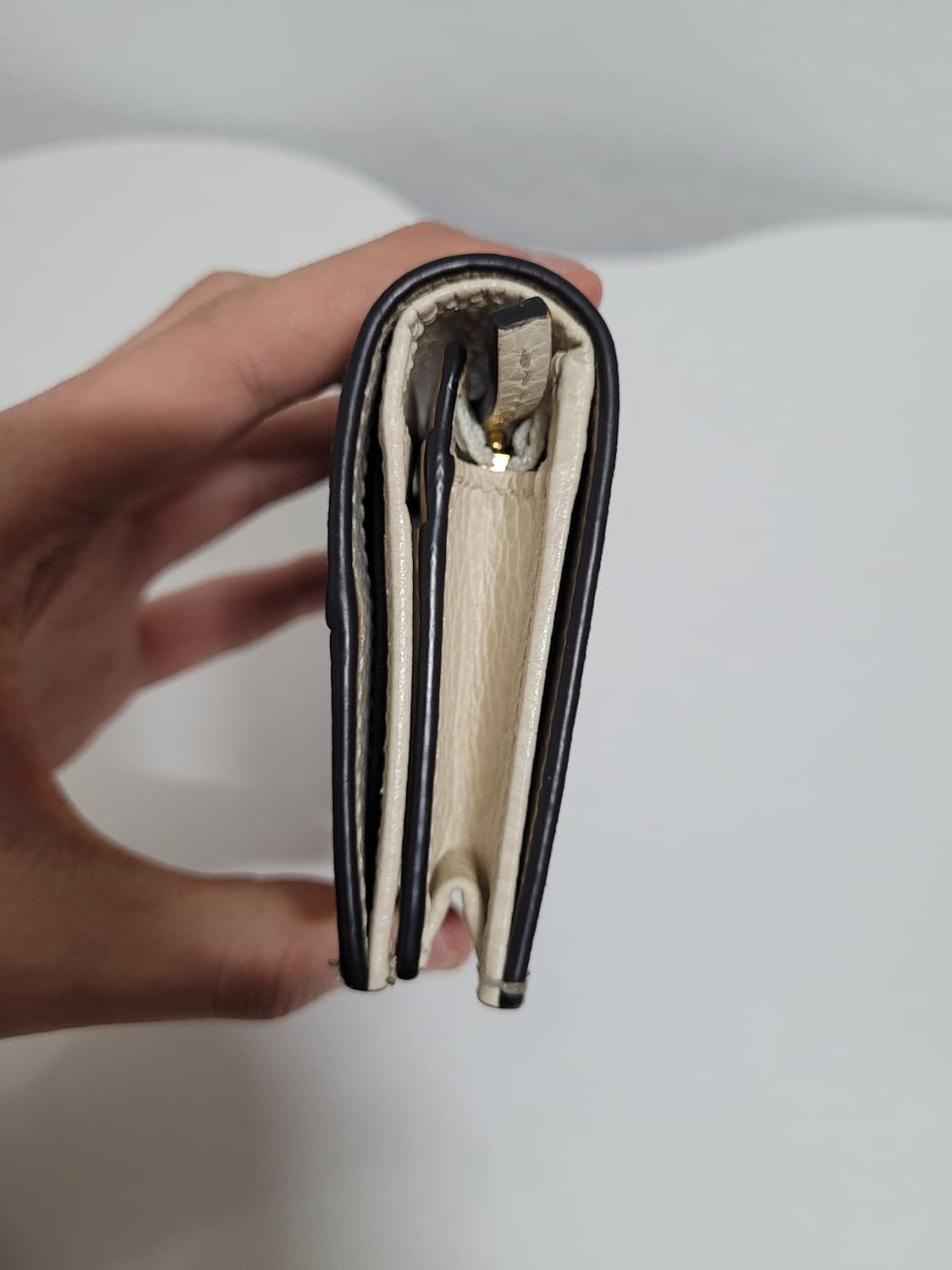 구찌 GG 마몬트 수프림 중지갑 금장 상품이미지5