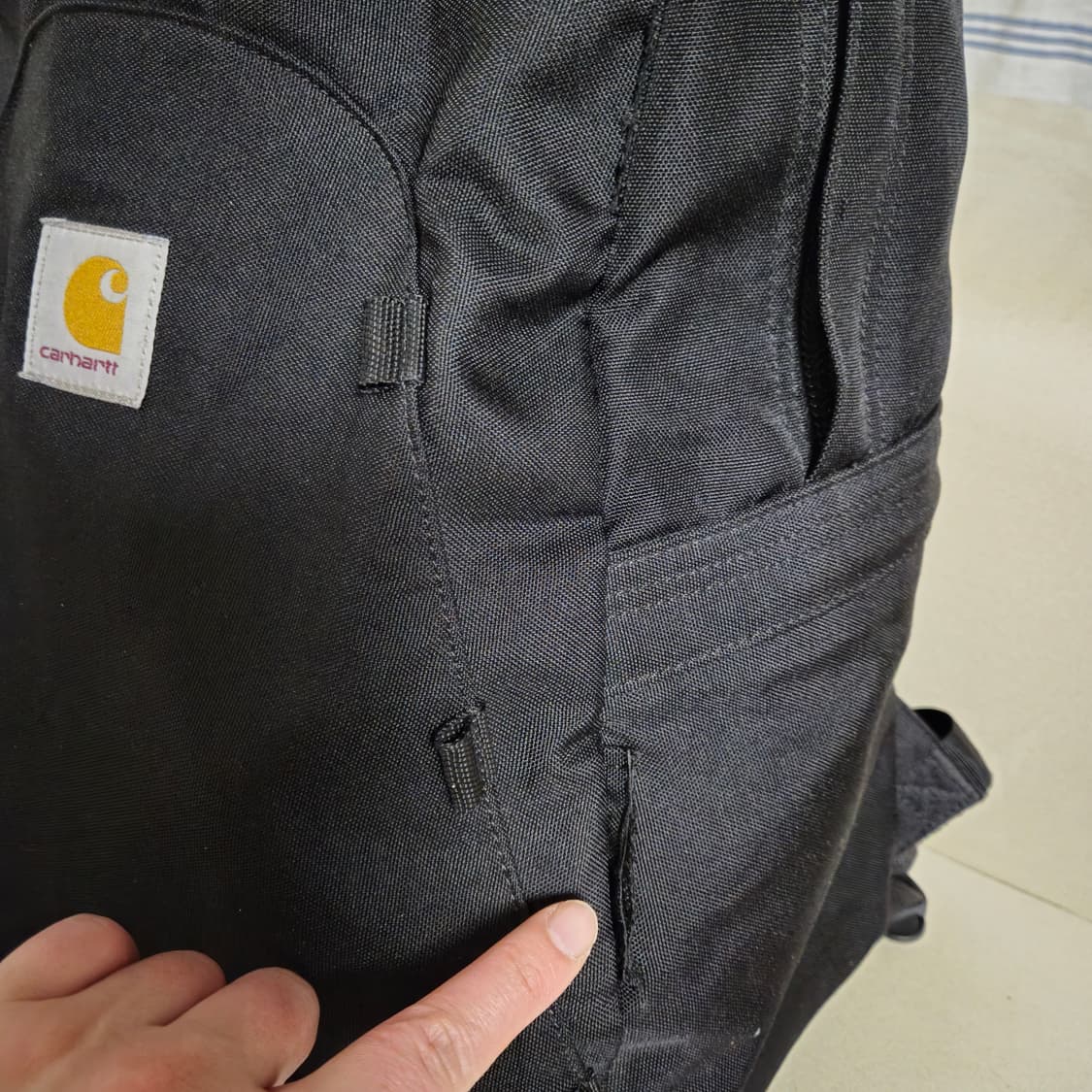 칼하트 킥플립 백팩 블랙 상품이미지6
