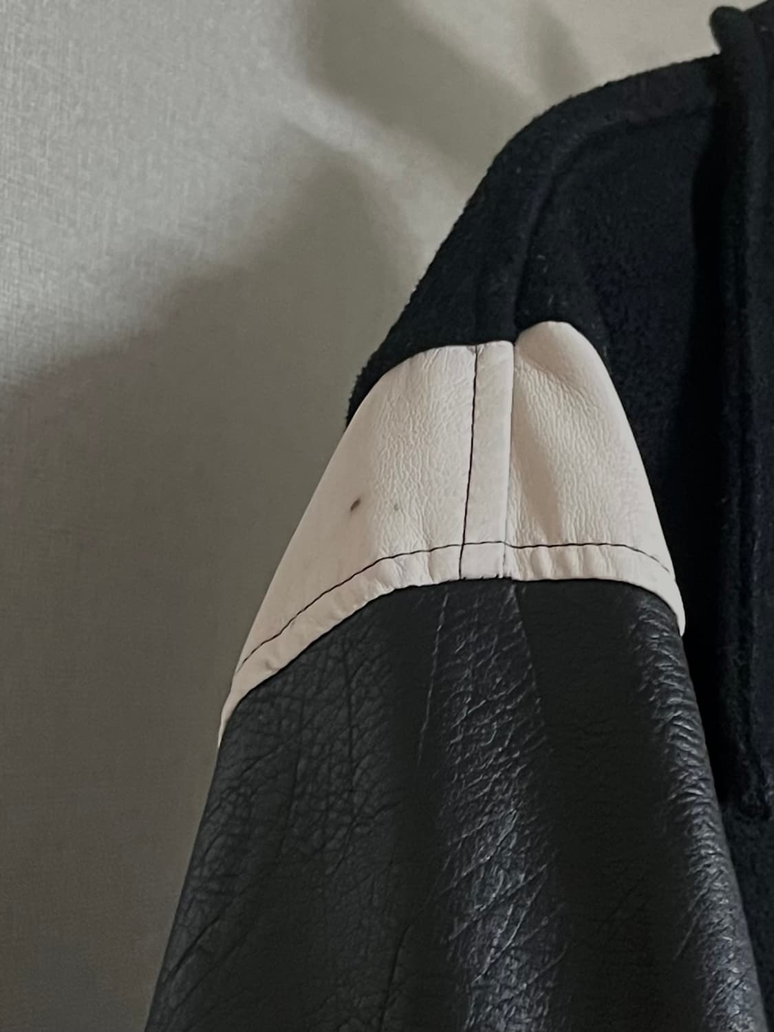 밀로 아카이브 바시티 자켓 상품이미지3