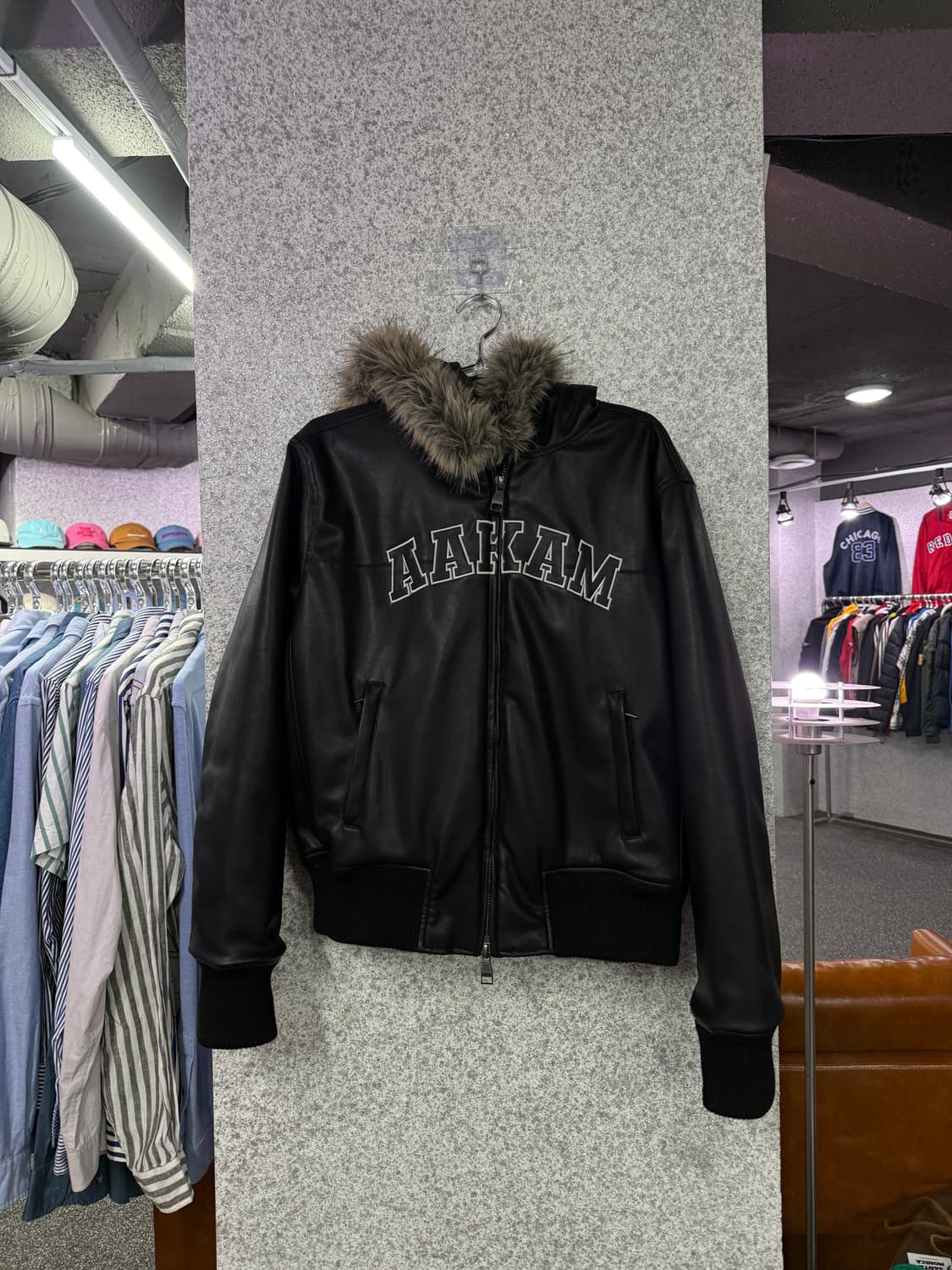 아캄 로고 퍼 후드 레더 자켓 B4354 상품이미지2