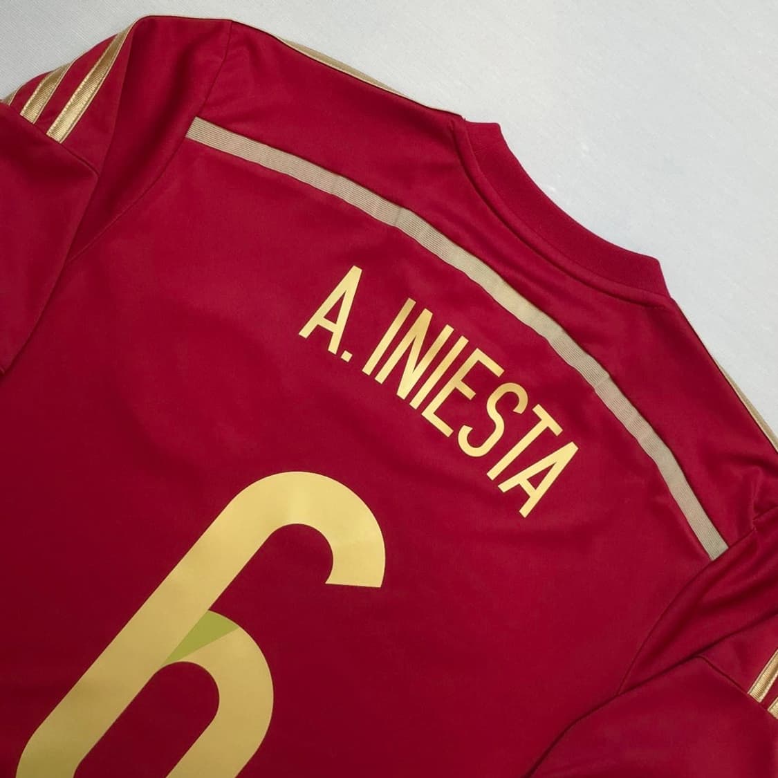 아디다스 14/16 스페인 국대 이니에스타 유니폼 상품이미지4