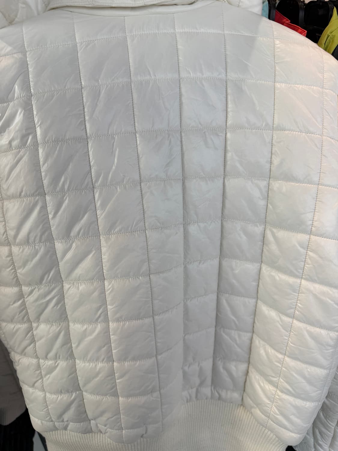 아디다스 화이트 실버패딩 여성 상품이미지6