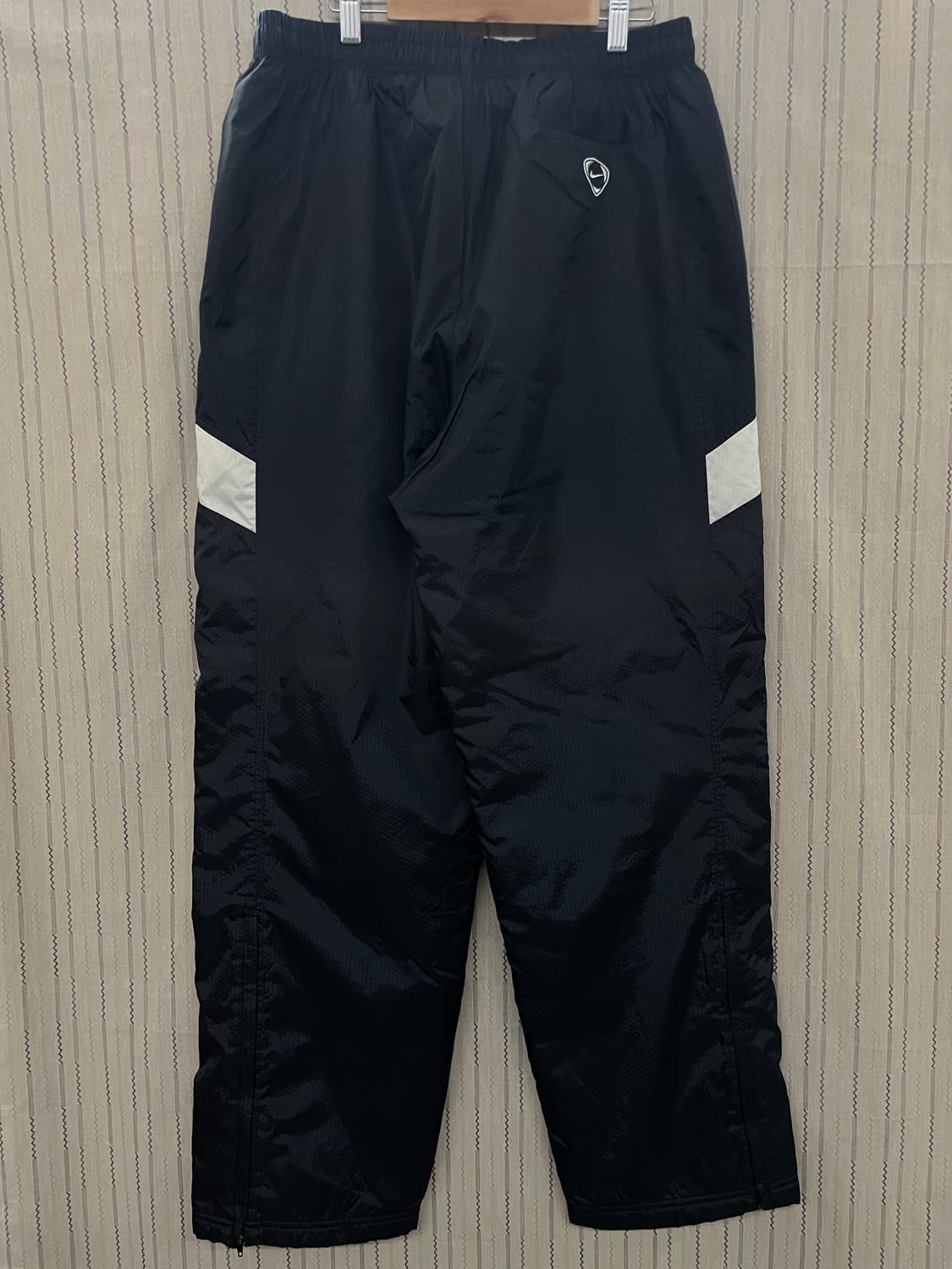 [L] 00s 나이키 리플렉티브 트레이닝 트랙 팬츠 상품이미지4