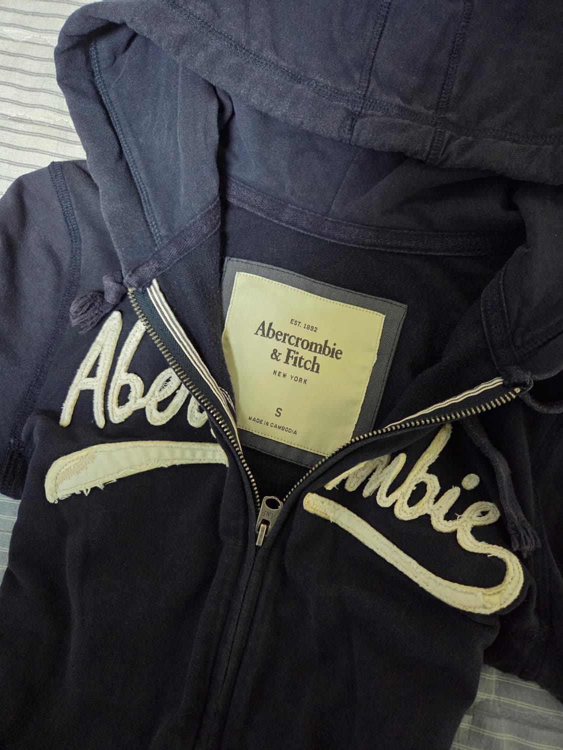 아베크롬비 대대장 딱붙네이비 투웨이후드집업 상품이미지3