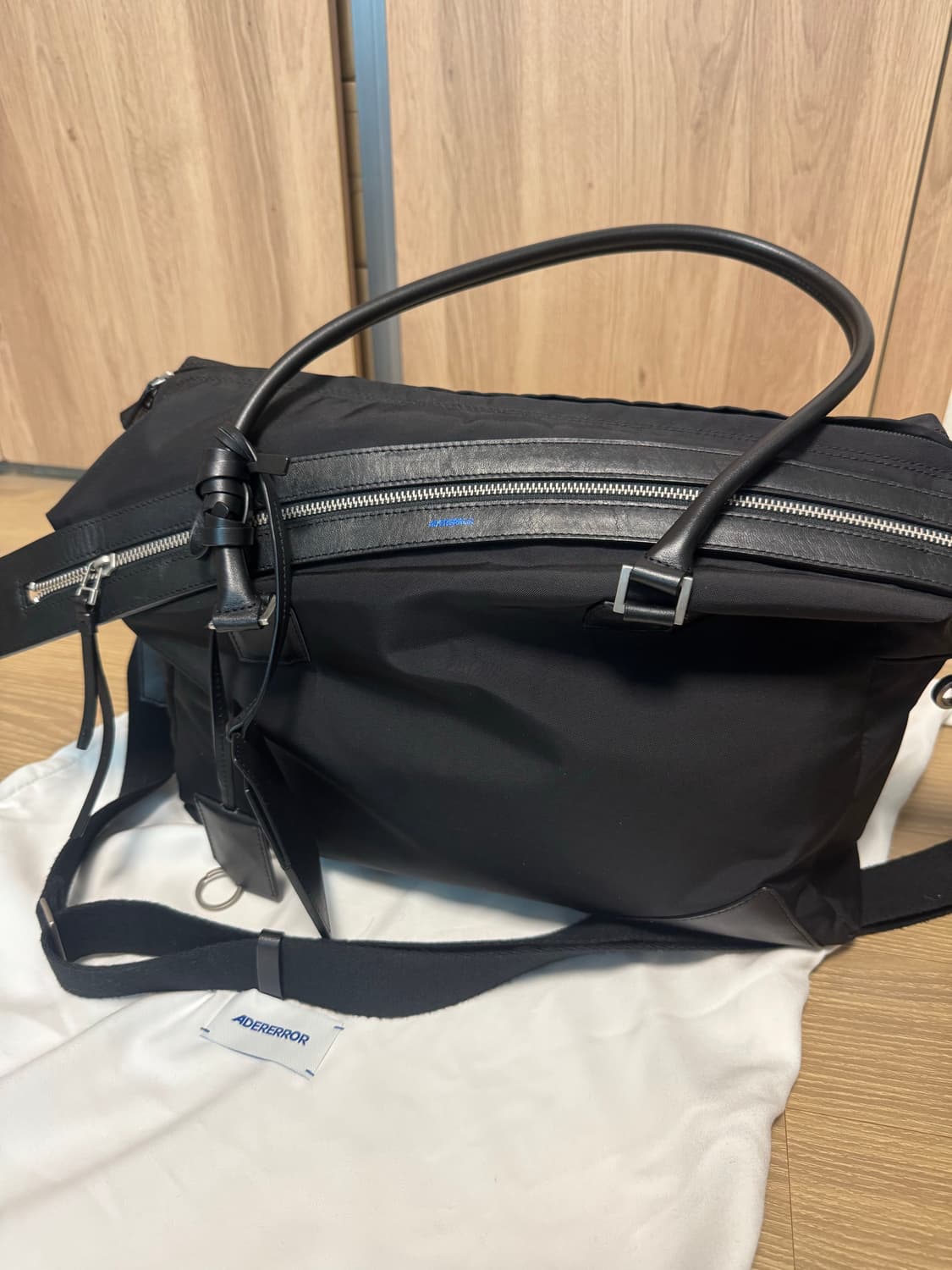 아더에러 리네아 백 프로덕트 111 느와르 상품이미지3