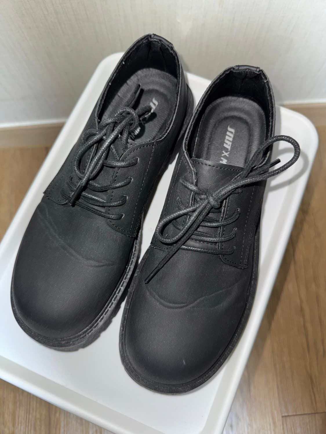 식스핏 bold toe dobby shoes 285-290 사이즈 상품이미지1