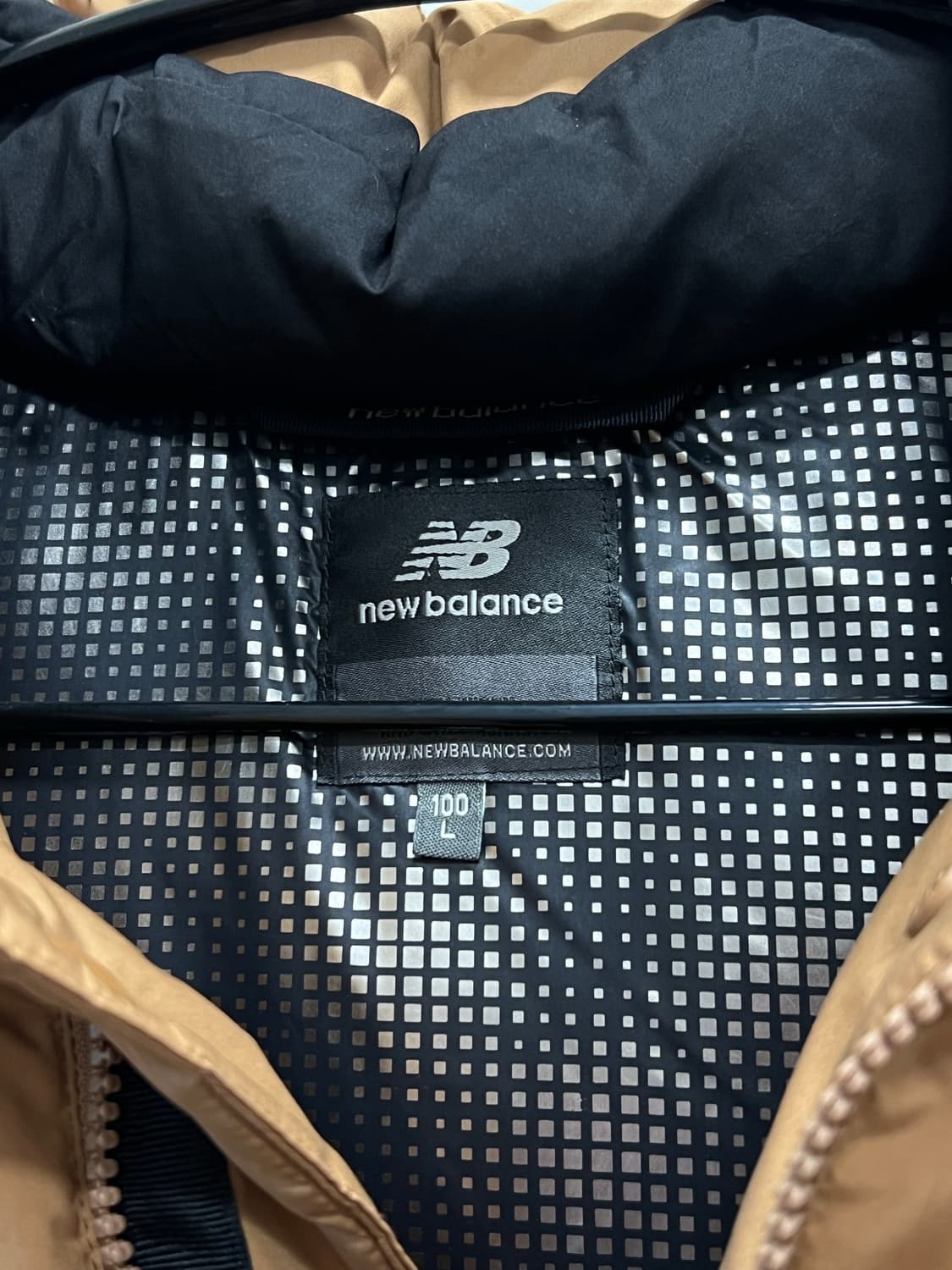 뉴발란스 액티브 구스 숏 다운 패딩 자켓 머스타드 상품이미지4