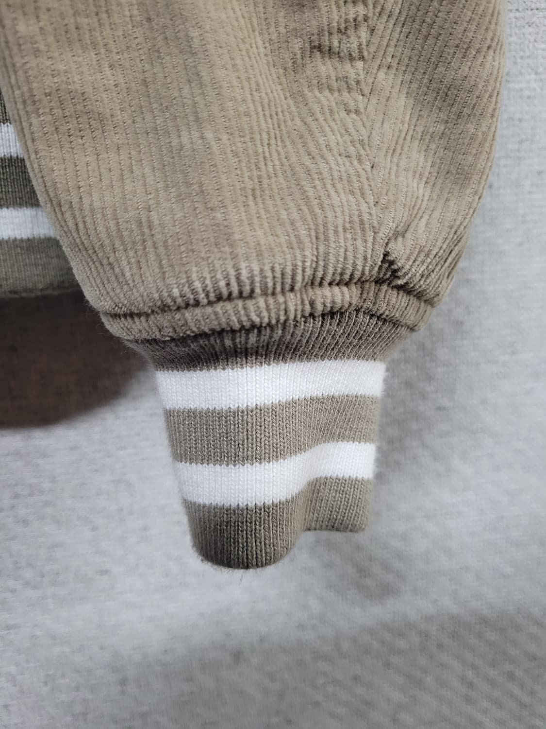 커버낫 월계관 코듀로이 패딩 자켓 (여성오버핏) 상품이미지6