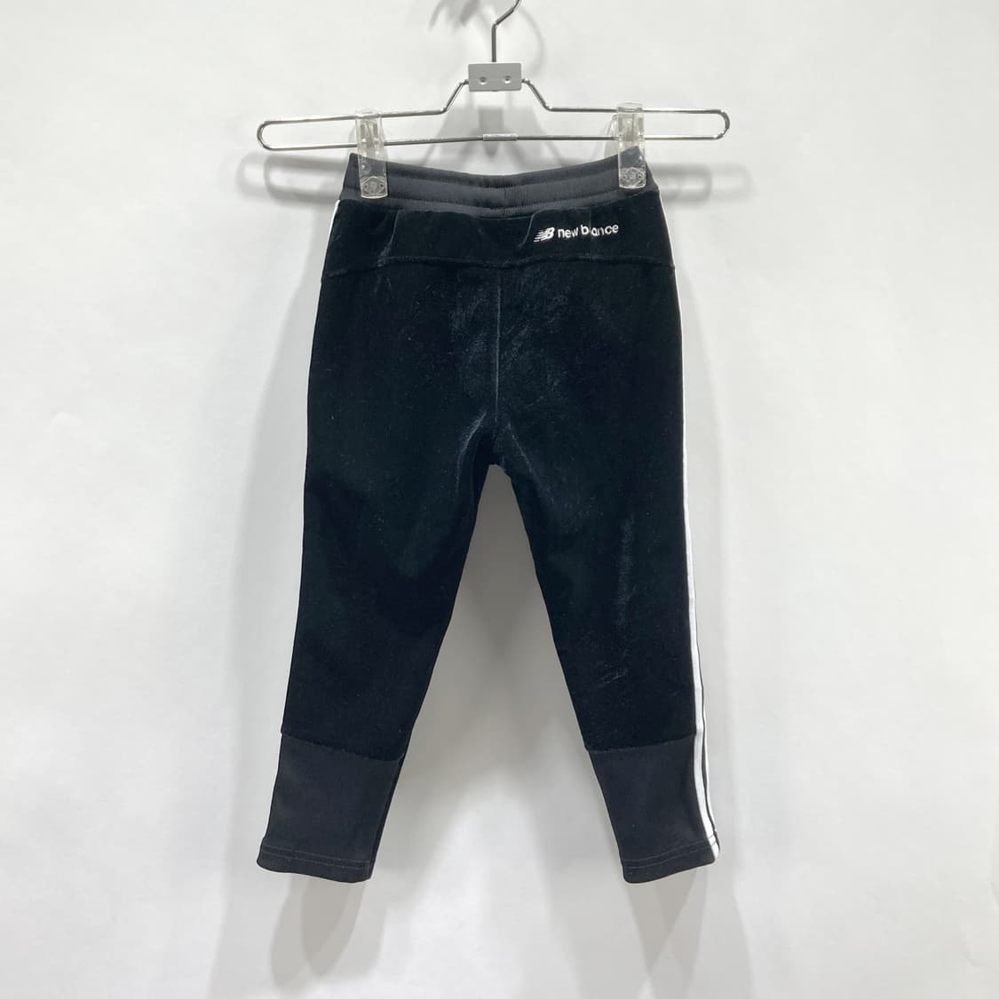 뉴발란스 키즈 벨벳트레이닝바지 블랙 110  상품이미지2