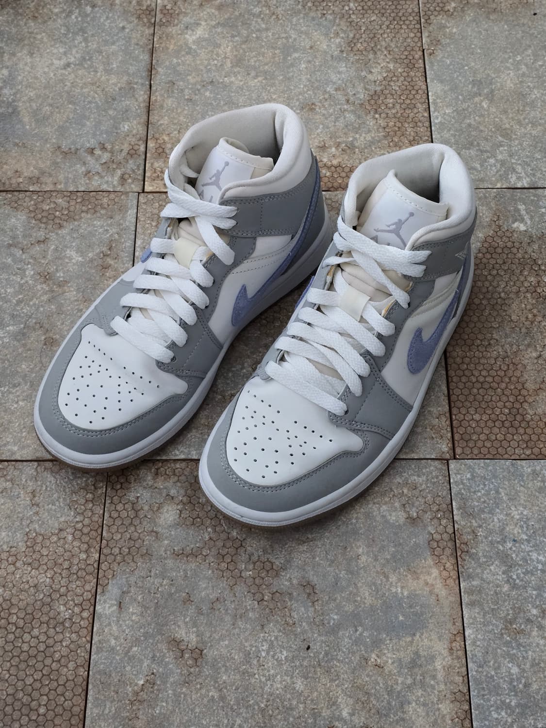 (220)나이키 조던 1 미드 울프 그레이  상품이미지1