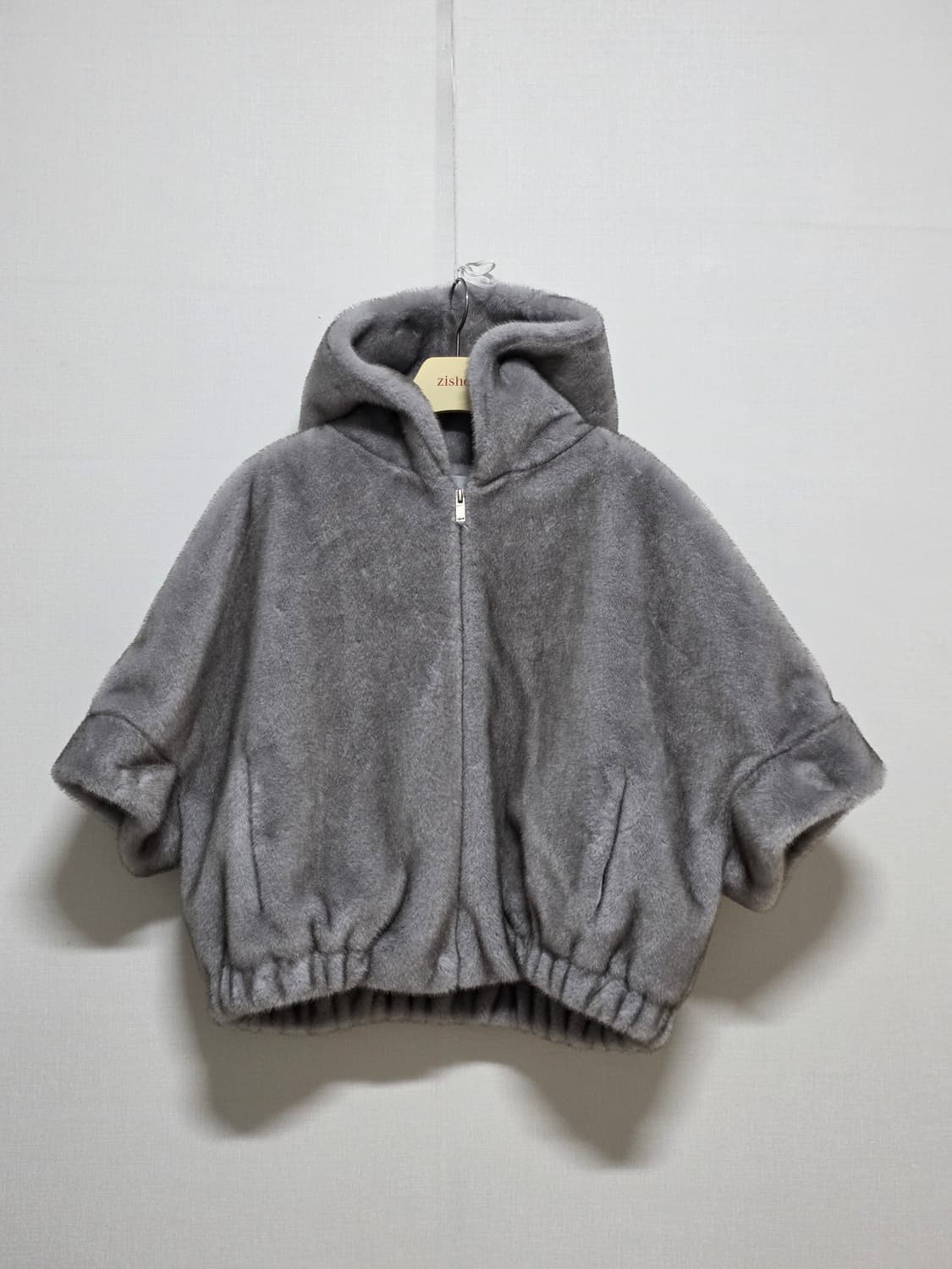 셀럽샵 털 후드 상품이미지1