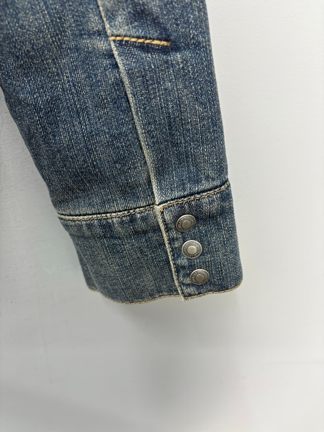 시그니처 브라운퍼 워시드 데님 트러커 자켓 A3196 상품이미지6