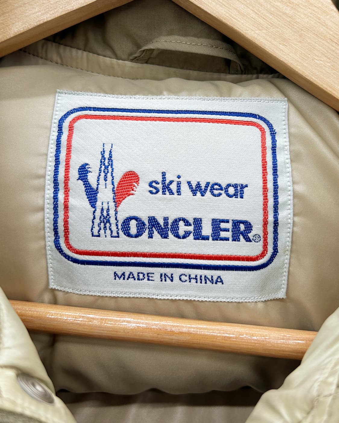 몽클레어 90s 아카이브 스키웨어 구스다운 패딩 점퍼 베이지 상품이미지6