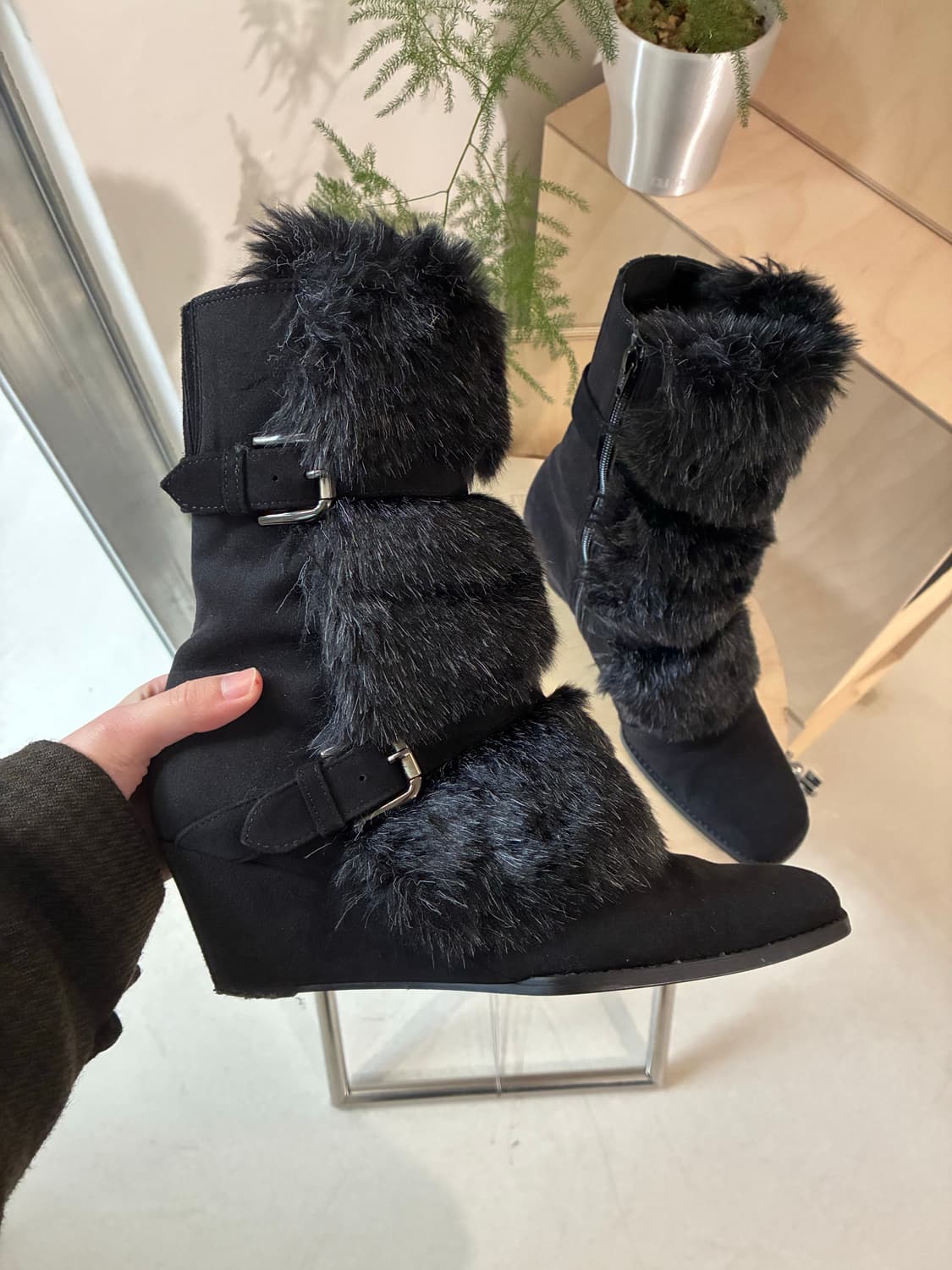 히로코 코시노 퍼 부츠 (퍼 탈부착 가능) 상품이미지3