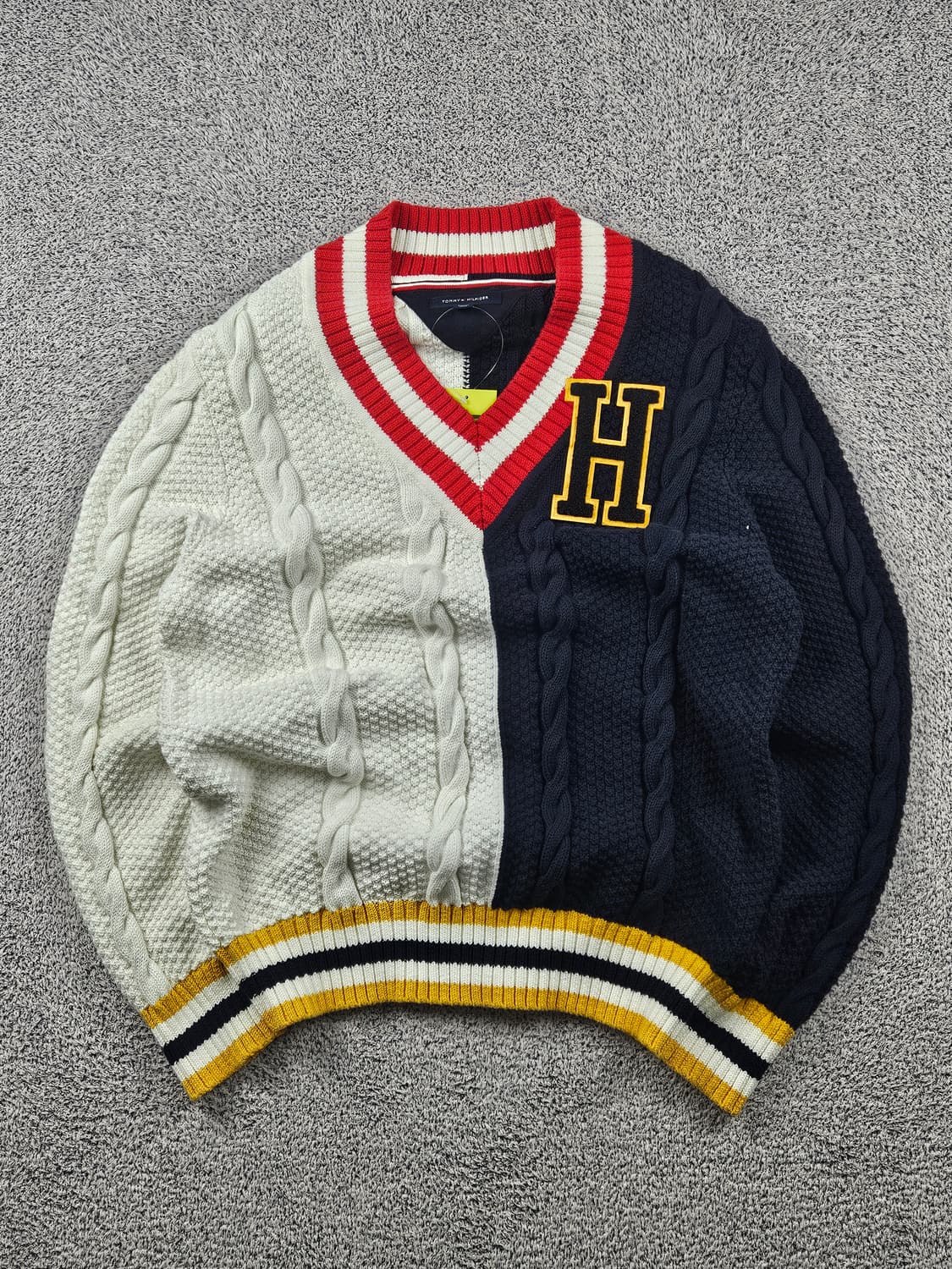 타미힐피거 브이넥 배색 크리켓 니트 스웨터 ( XL ) / 10668 상품이미지1