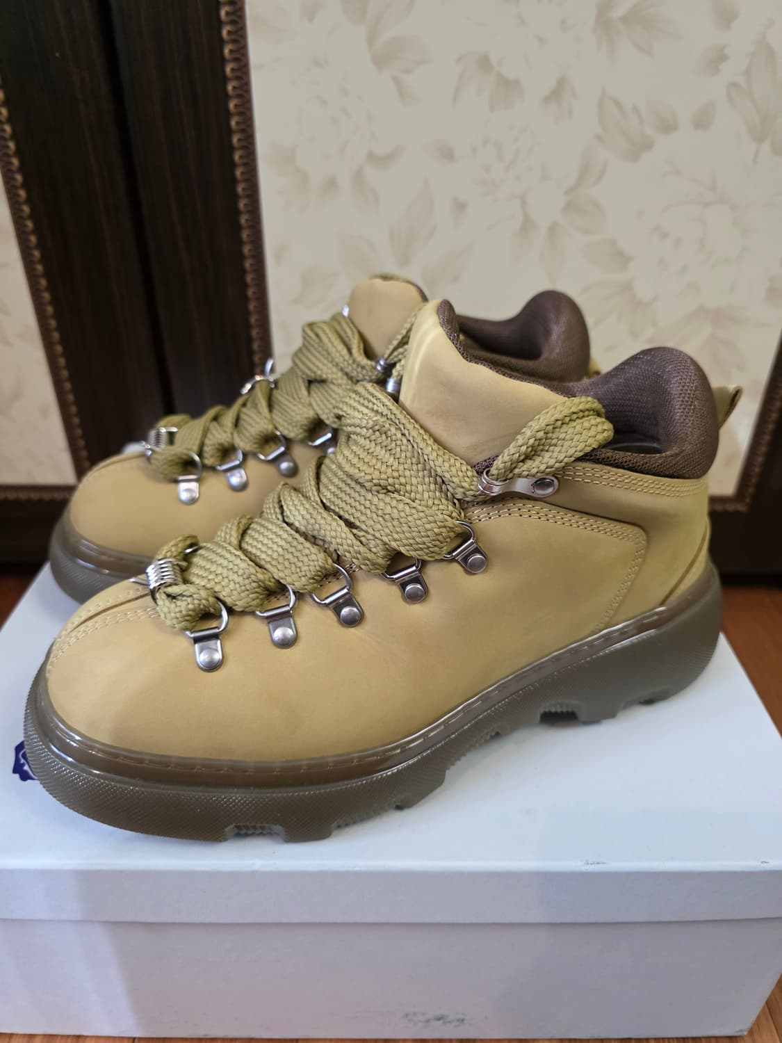 버버리 트랙 부츠 41 상품이미지3