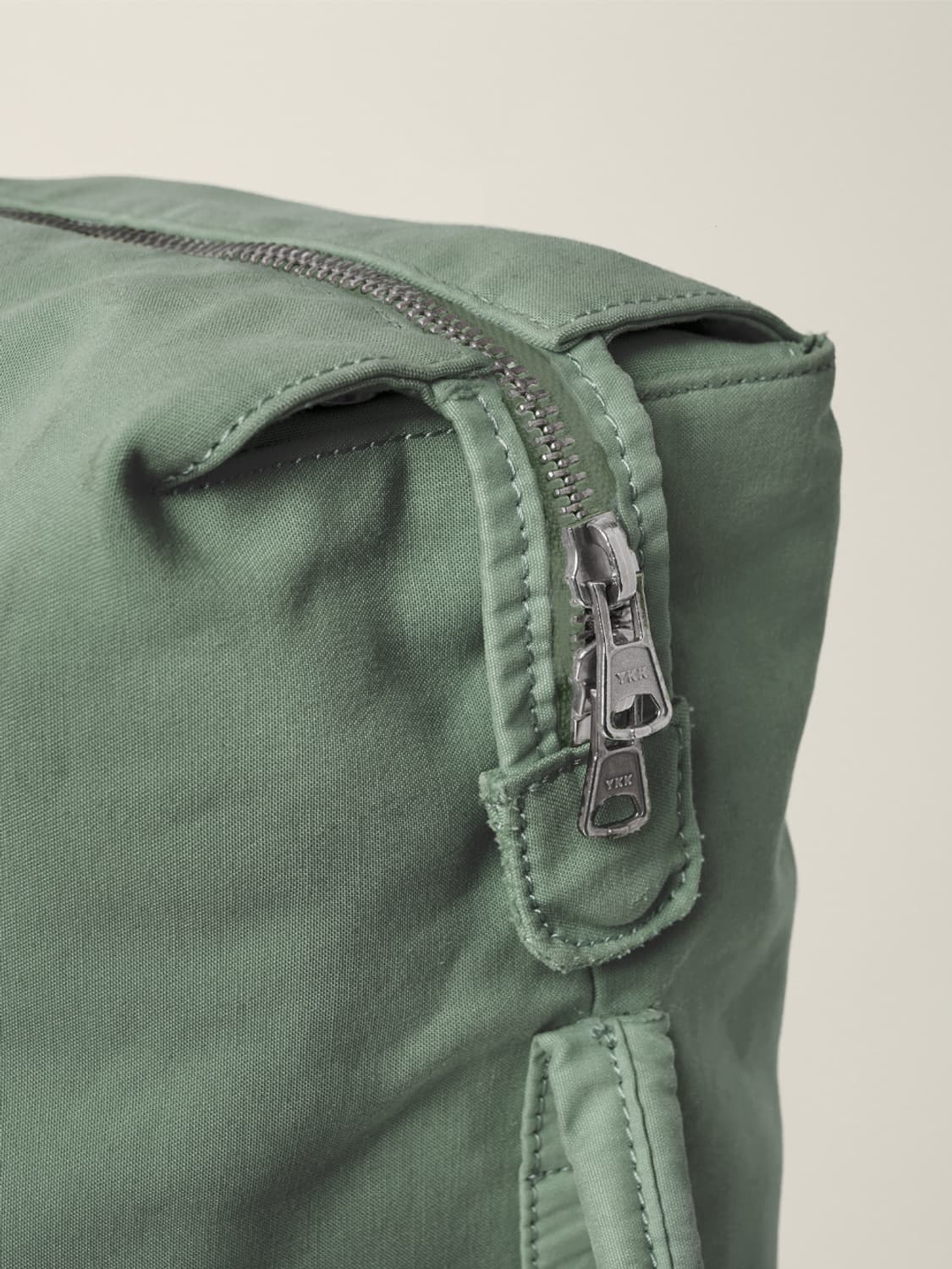 이이 숄더백 카키 미개봉 새상품 상품이미지3