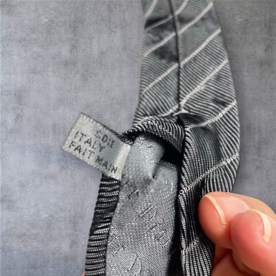 디올 Dior 그레이 올오버 로고 레터링 패턴 실크 넥타이 상품이미지3