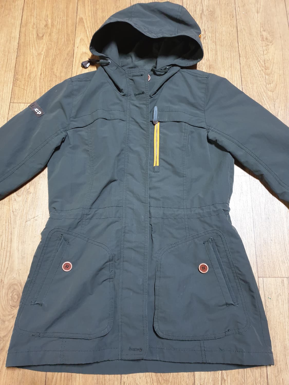 1186 센터폴 아웃도어 아우터 90 사이즈입니다 상품이미지1