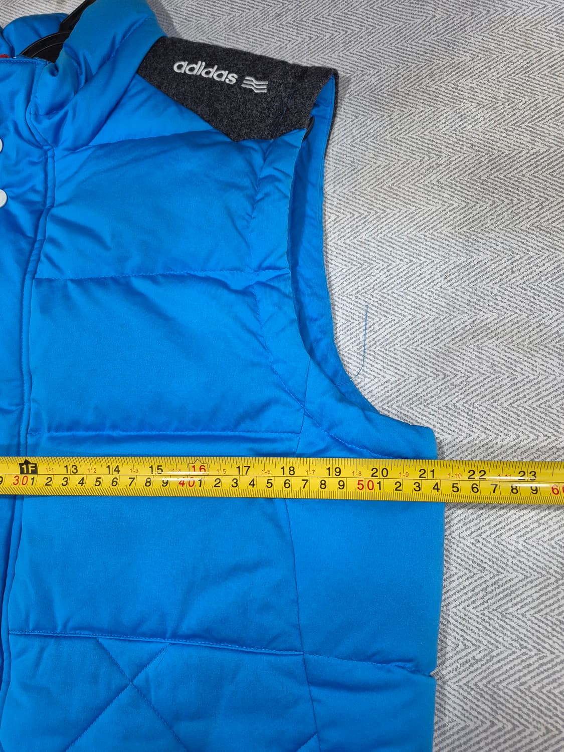 아디다스 오리털 조끼 패딩 남성 105사이즈 상품이미지9