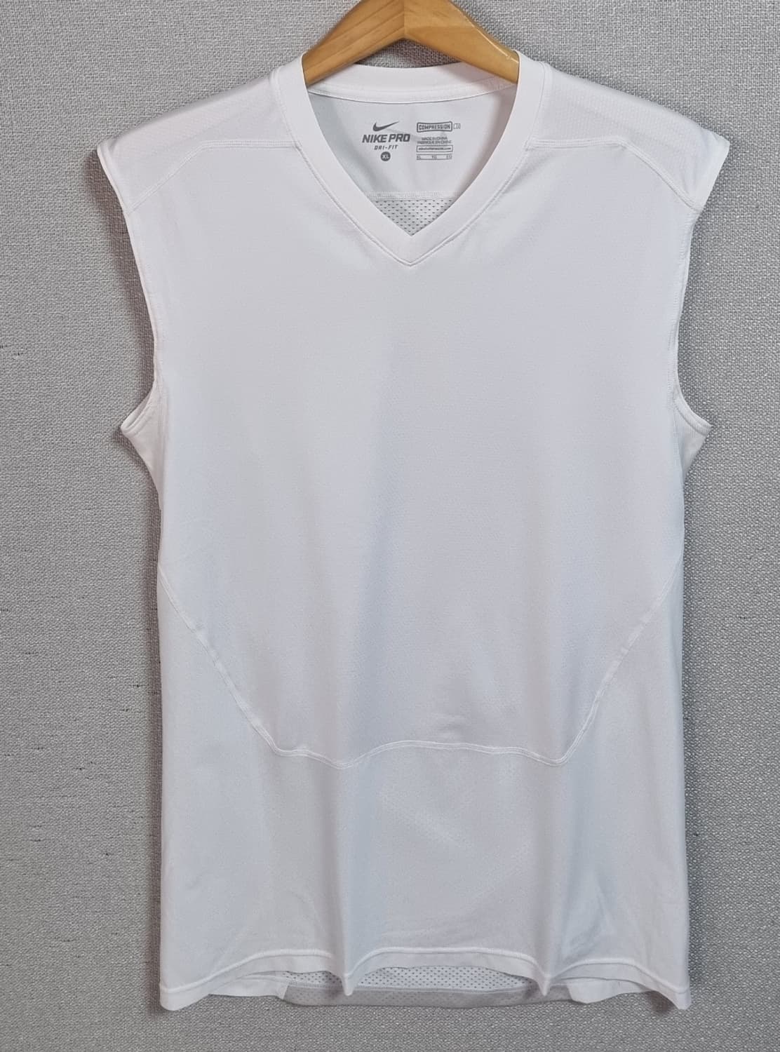 XL ) 나이키 프로 컴프레션 화이트 머슬핏 민소매 상품이미지1