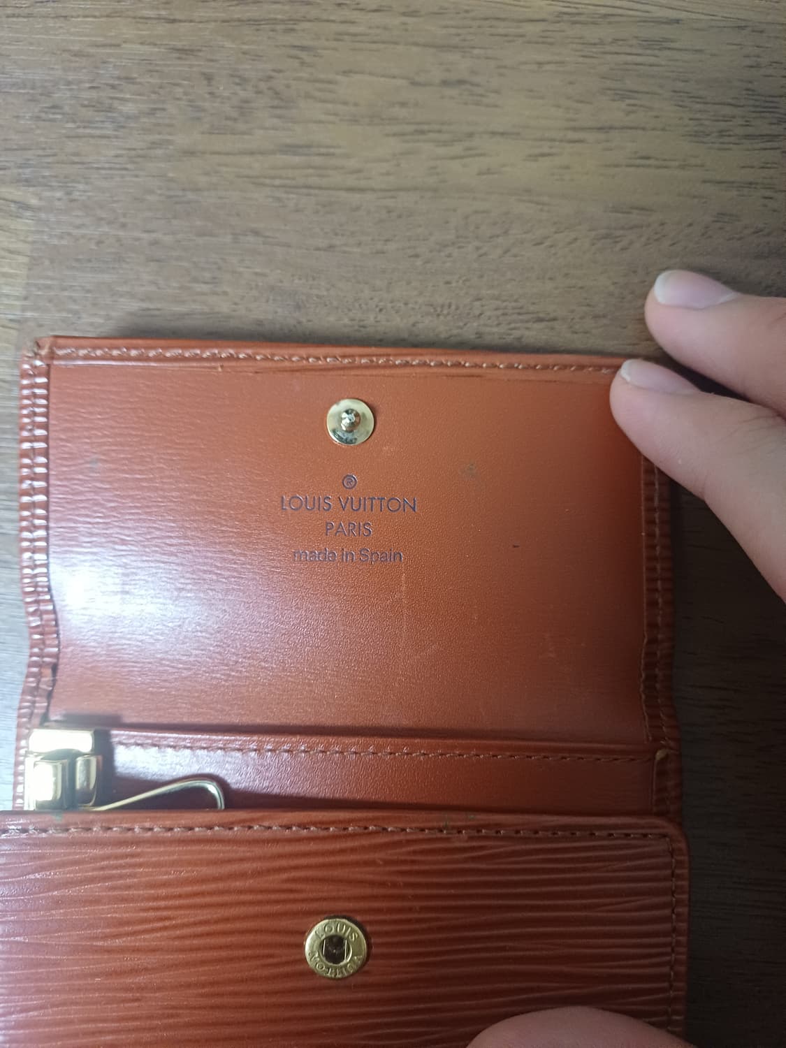 루이비통 에피 브라운 키홀더 상품이미지4