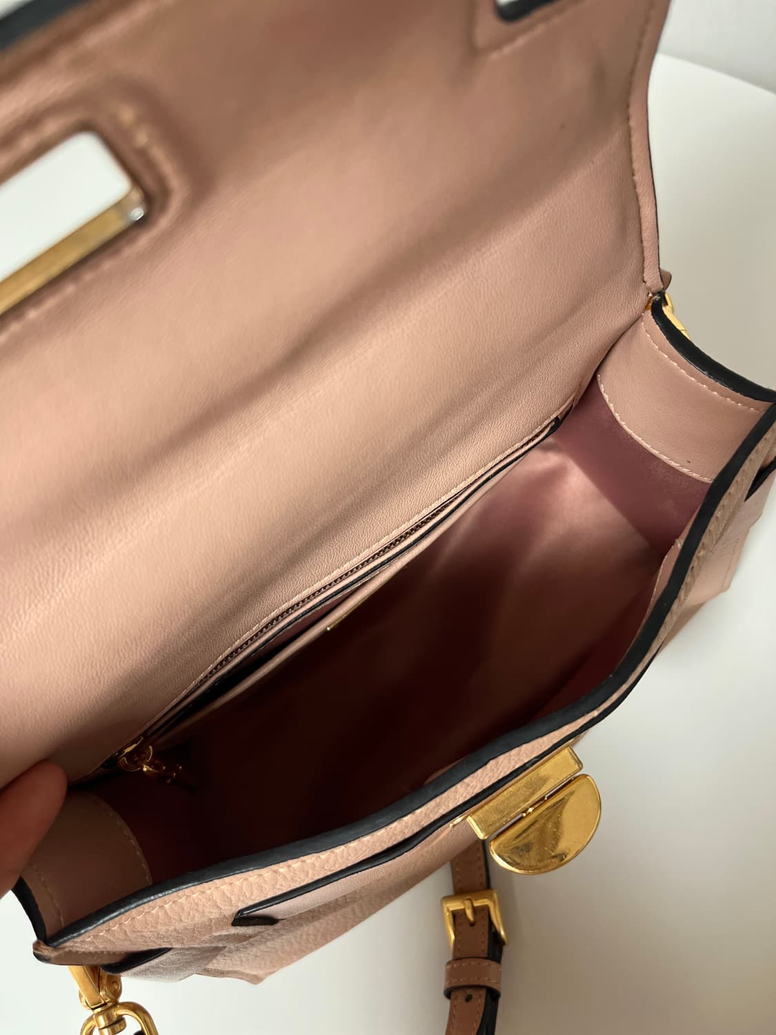 정품 미우미우 탑핸들 숄더백 상품이미지7