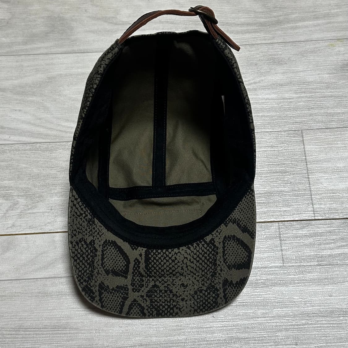 슈프림 스네이크 캠프캡 판매 상품이미지7