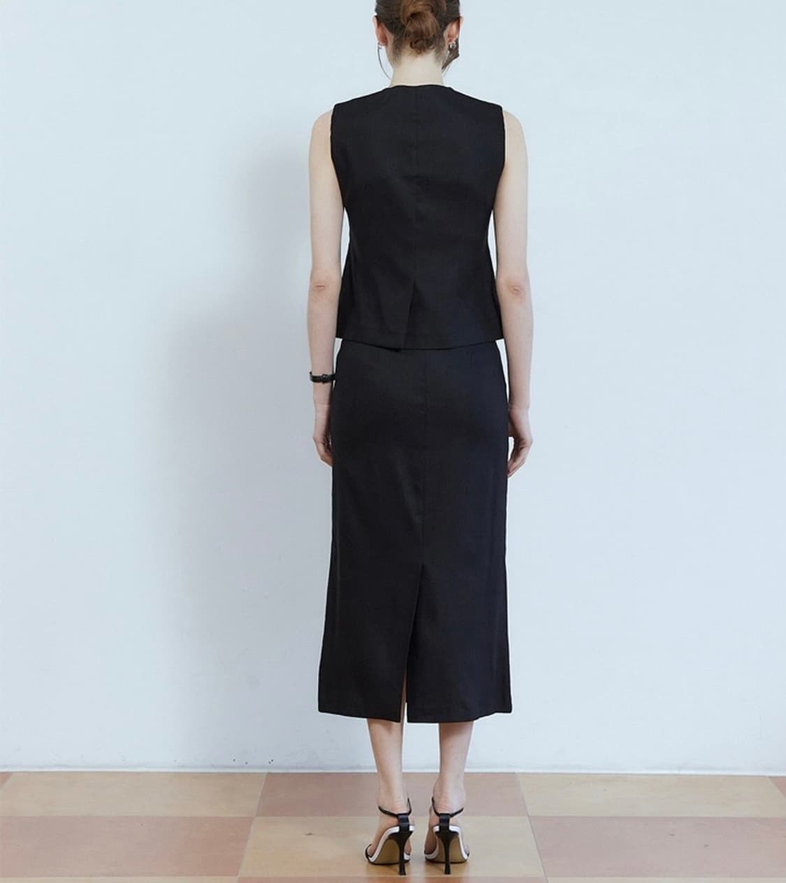 어다울 린넨 블랙 베스트 스커트 셋업 정장 면접룩 하객룩 상품이미지5