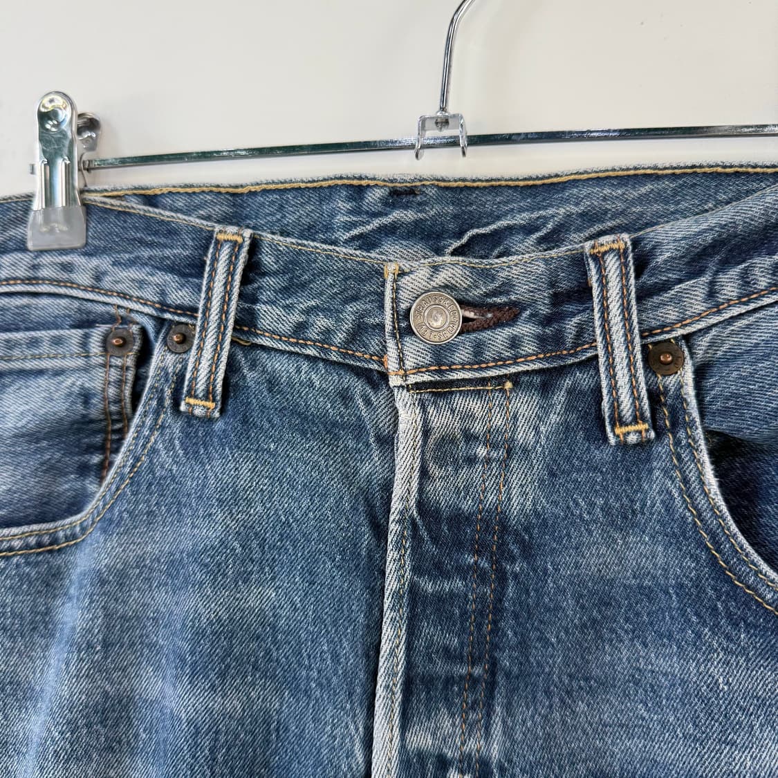 리바이스 Levi’s 501 CT 테이퍼드 중청 데님 팬츠 R탭 찢청 상품이미지3