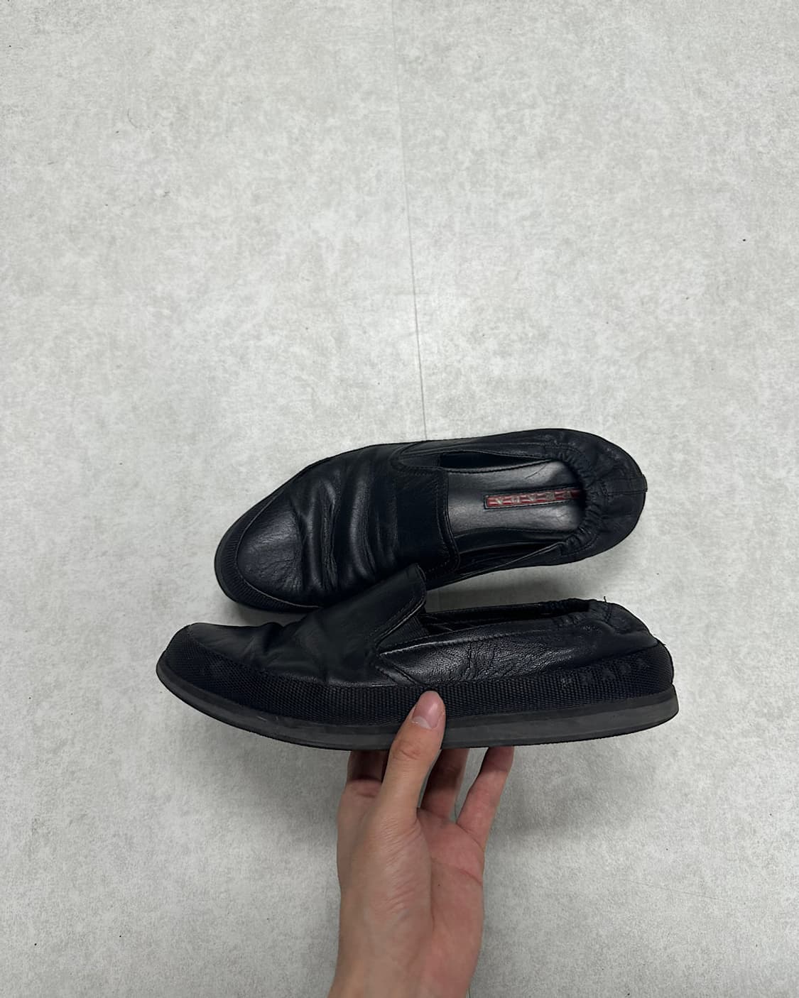Prada leather slip-on 상품이미지2