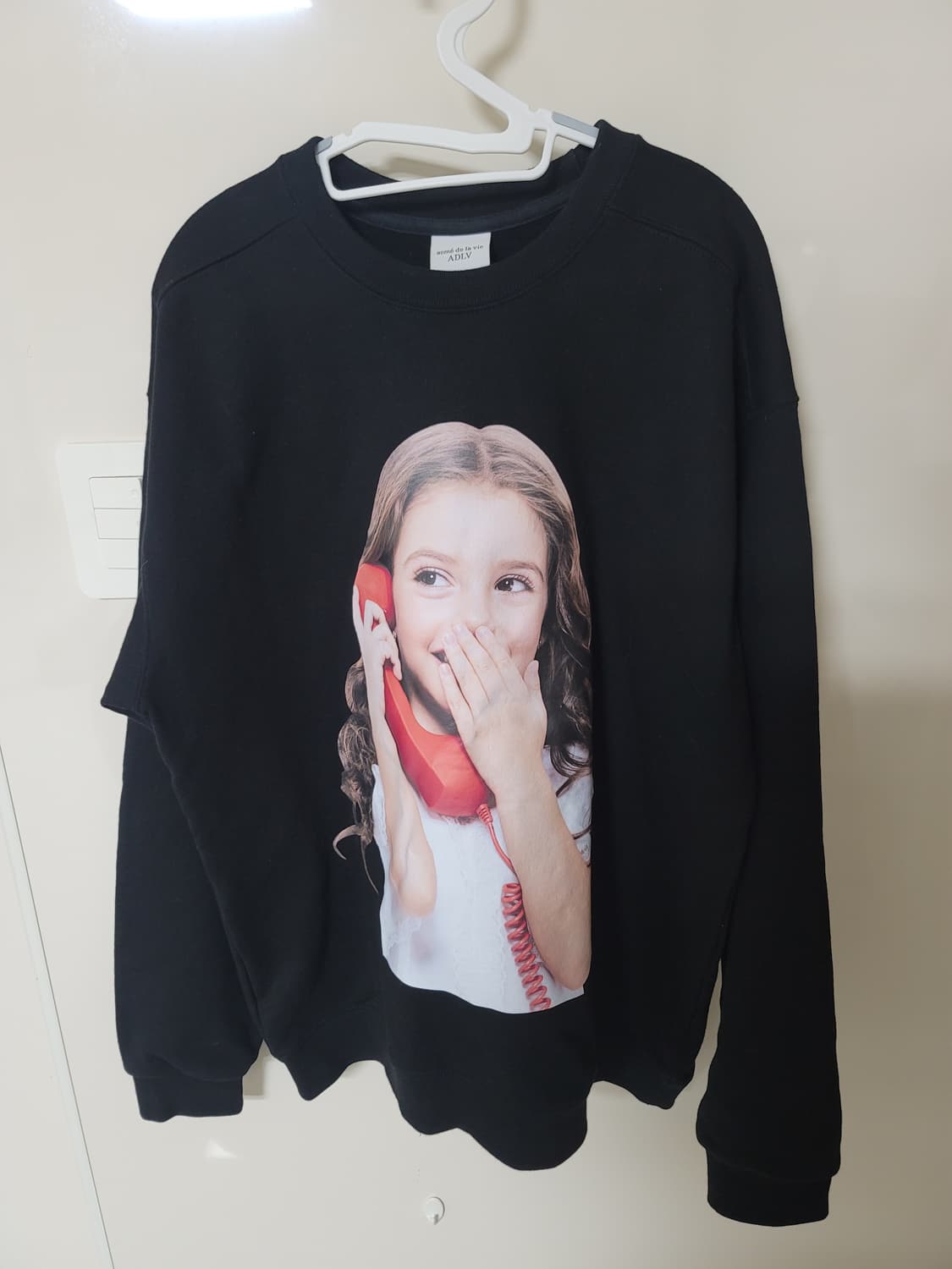 아크메드라비 프린팅 오버핏 맨투맨 1사이즈 상태극상

 상품이미지1