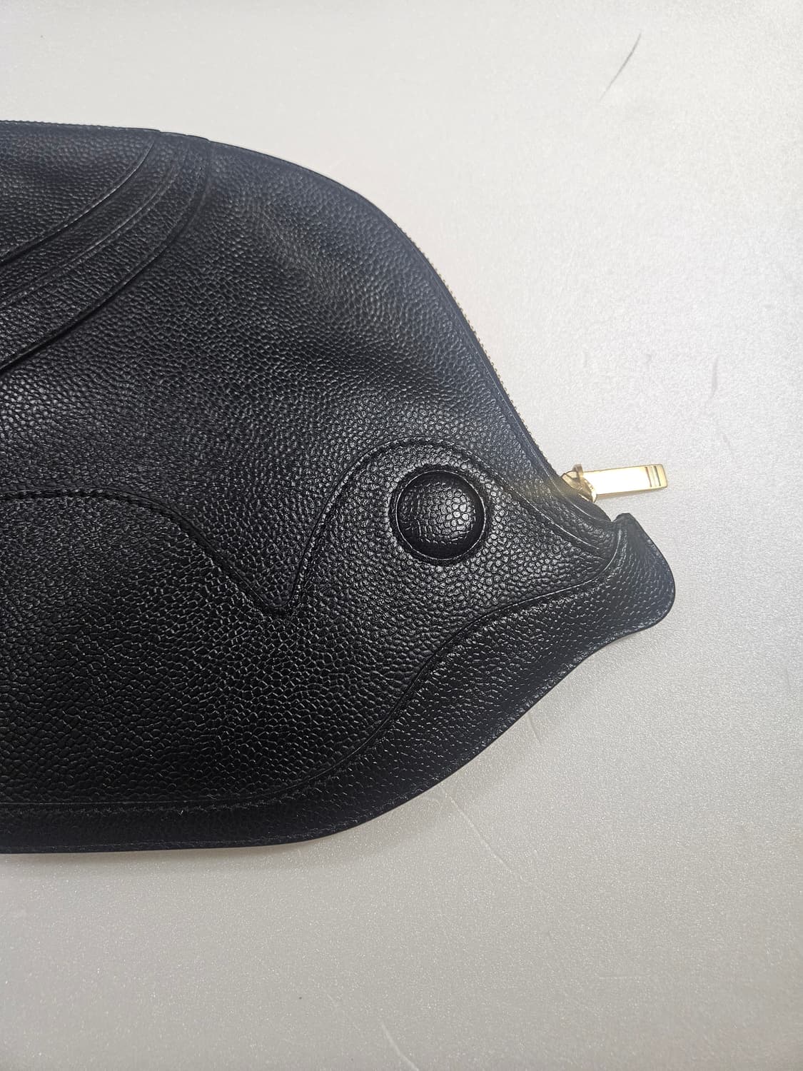 🖤톰브라운 THOM BROWNE 피쉬 클러치 블랙🖤 상품이미지4