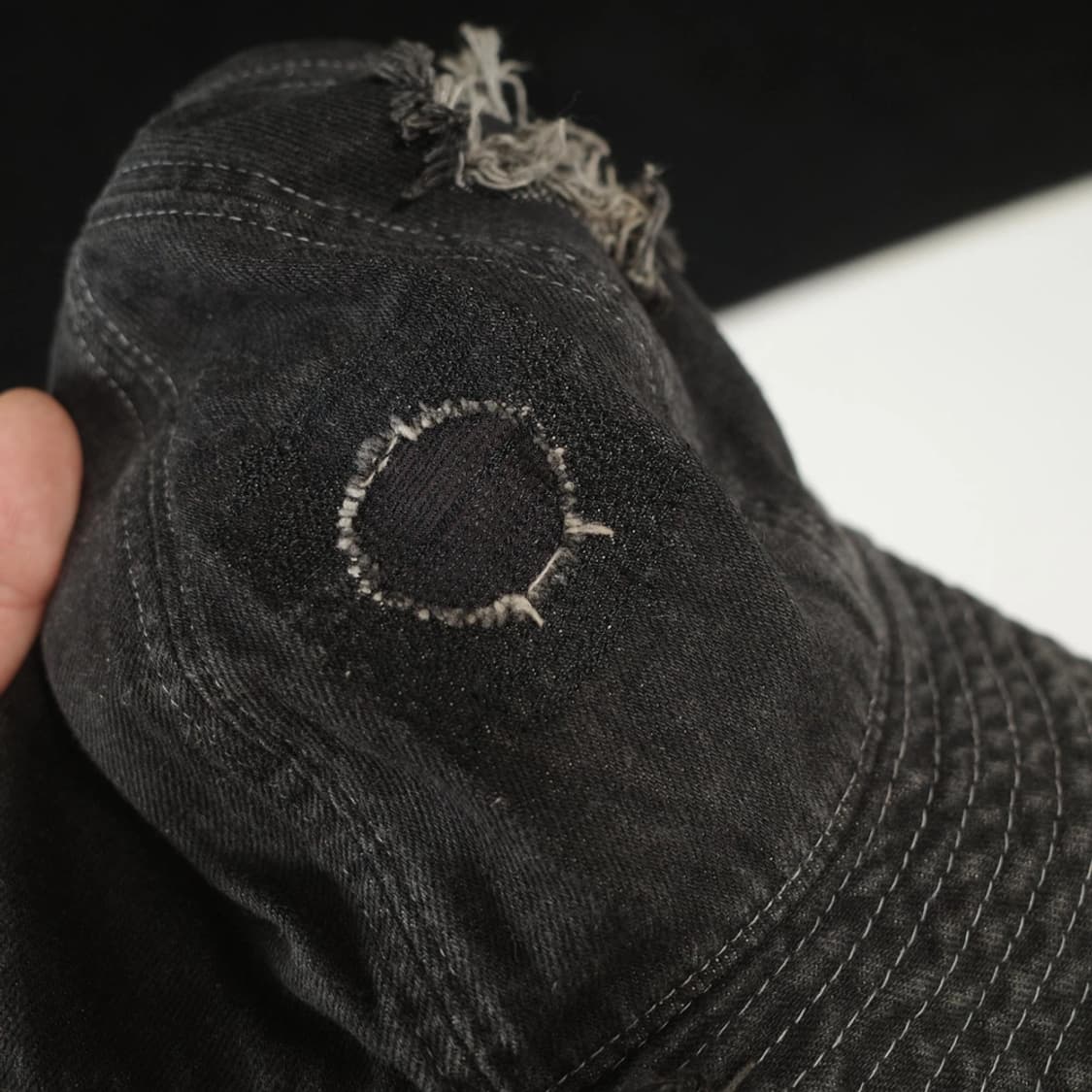 Beams Distressed Denim Bucket Hat 상품이미지5