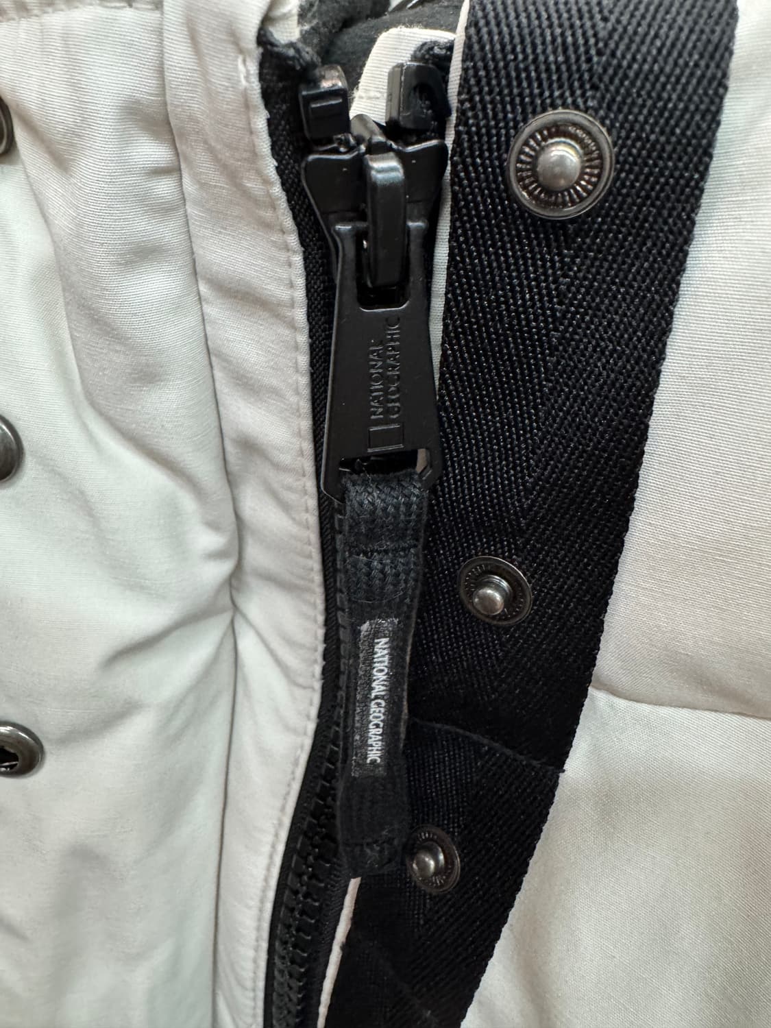 내셔널지오그래픽 와펜로고 덕다운 숏 후드패딩 S(M~L) 상품이미지5