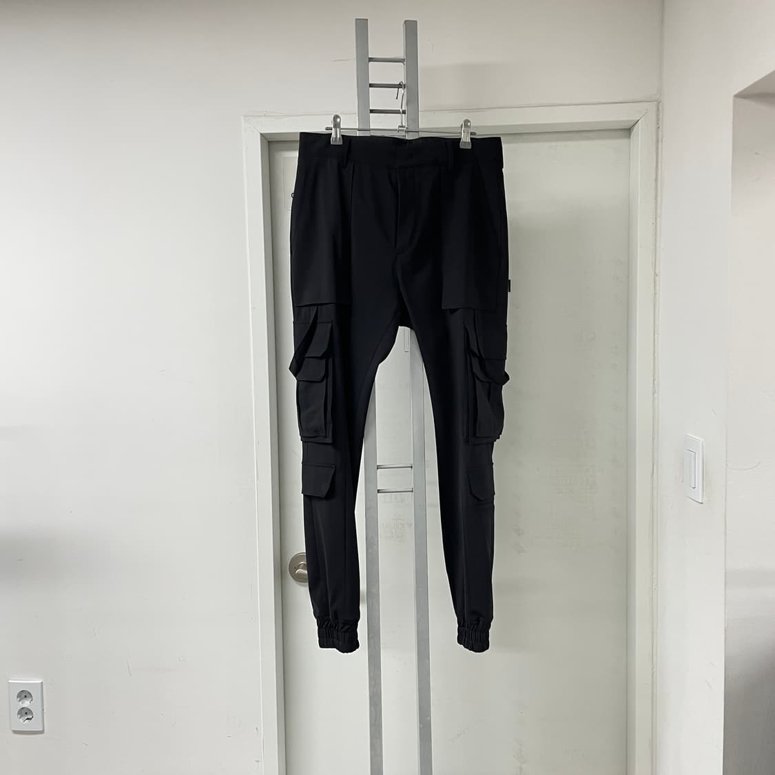 준지 카고 팬츠 블랙 48 상품이미지1