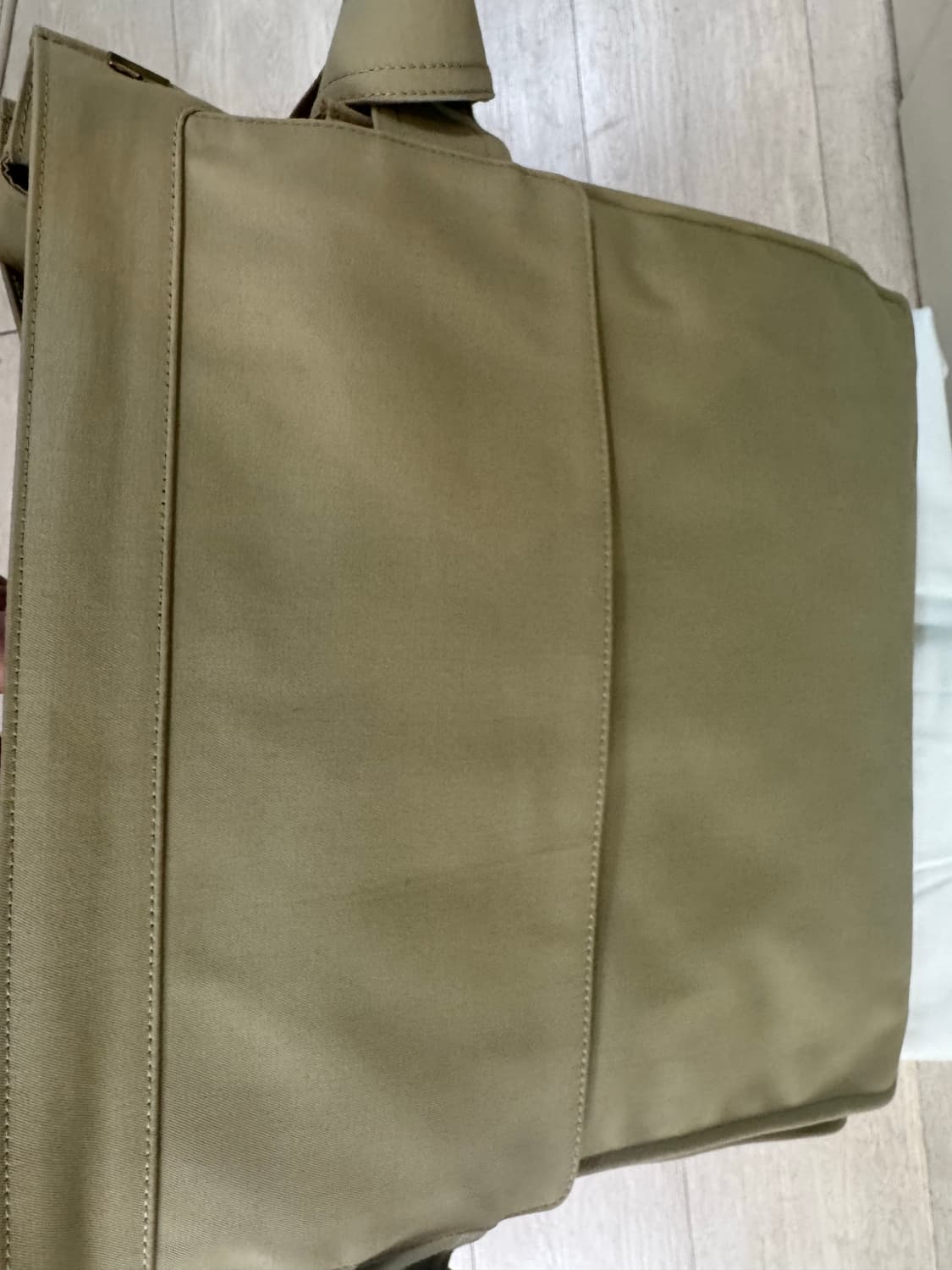 버버리 트렌치 토트 새상품 상품이미지4