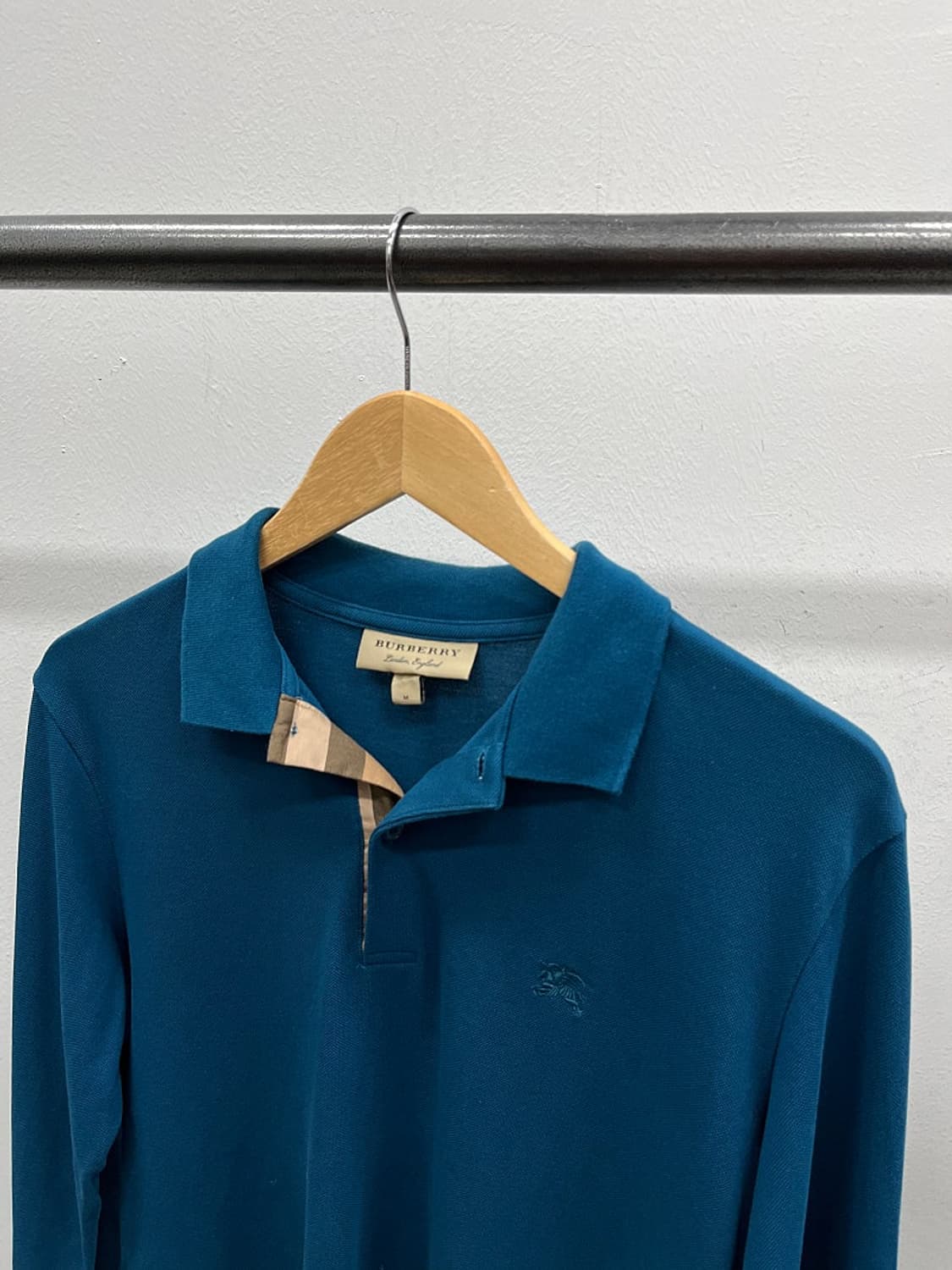 95) 버버리 청록 긴팔 카라티  상품이미지3